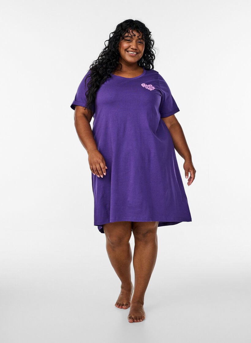Short-sleeved nightgown in organic cotton, Purple, Model image number 1