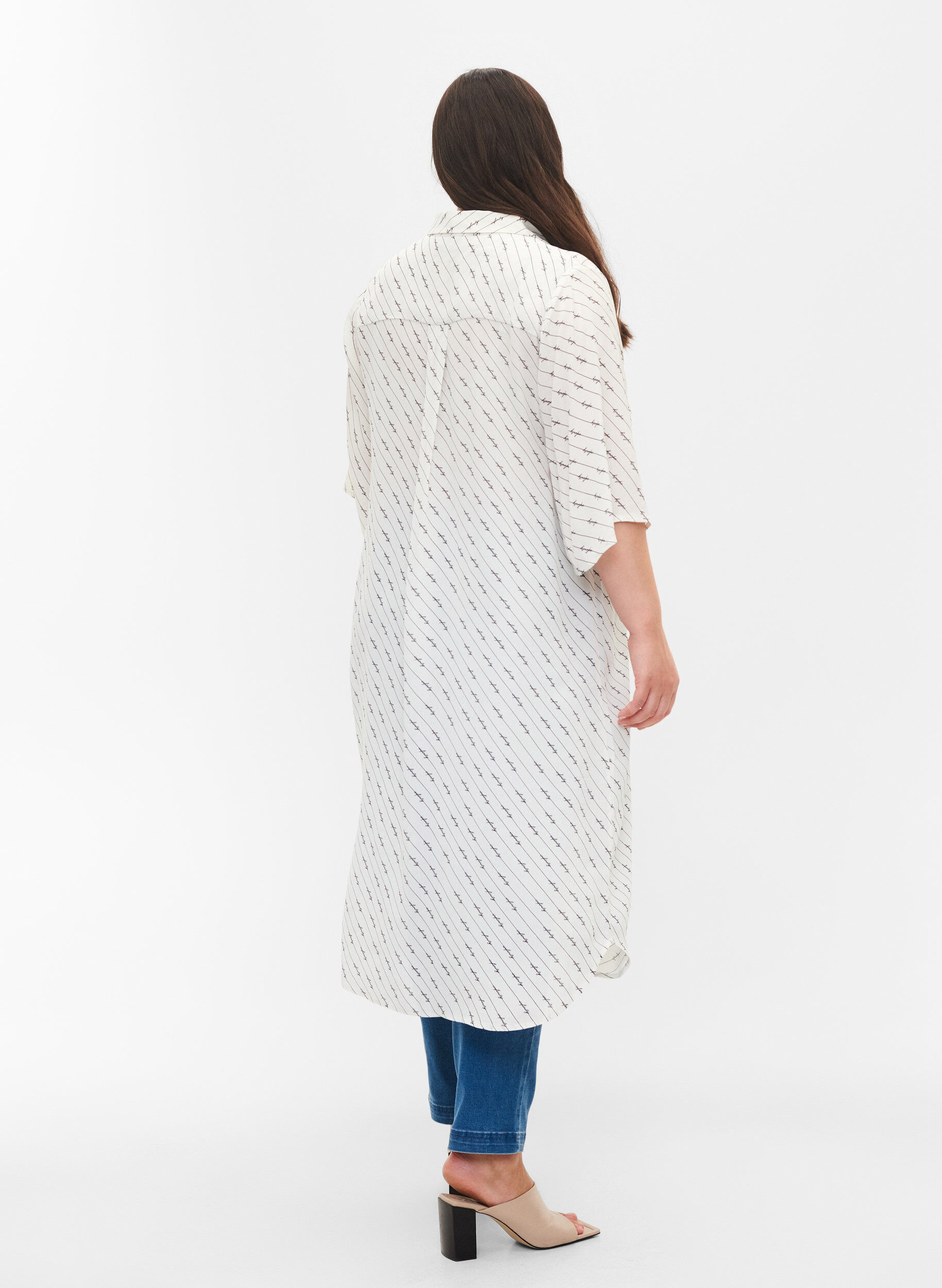 Zizzifashion Striped shirt dress in viscose, White AOP, Model image number 1