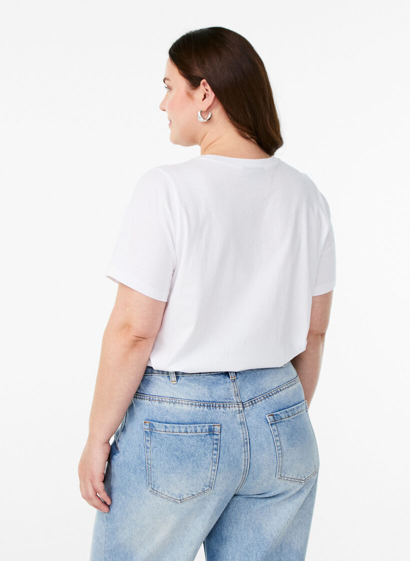 T-shirt with chest pocket, White, Model image number 2
