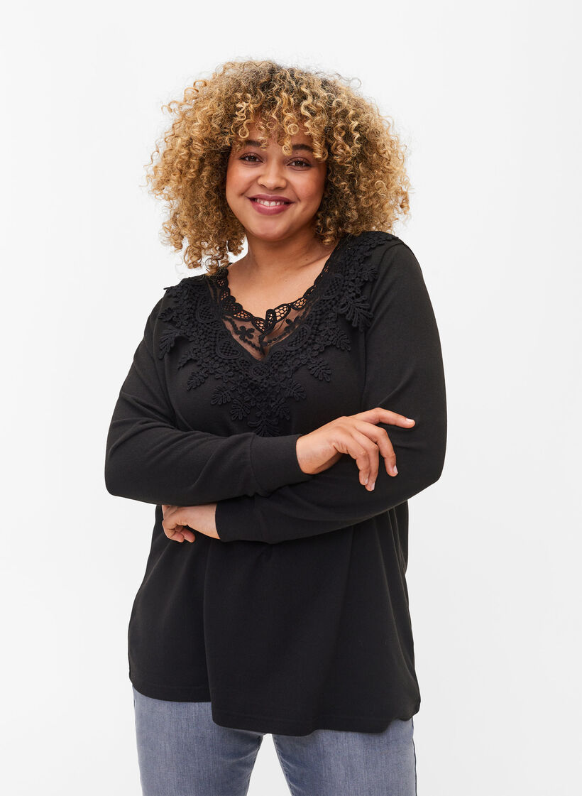 Long-sleeved blouse with lace details, Black, Model image number 0