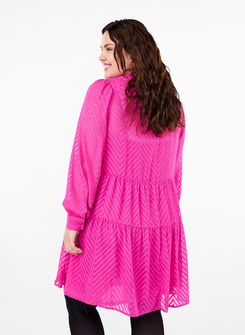 Textured short dress with a ruffle collar, Magenta, Model image number 1