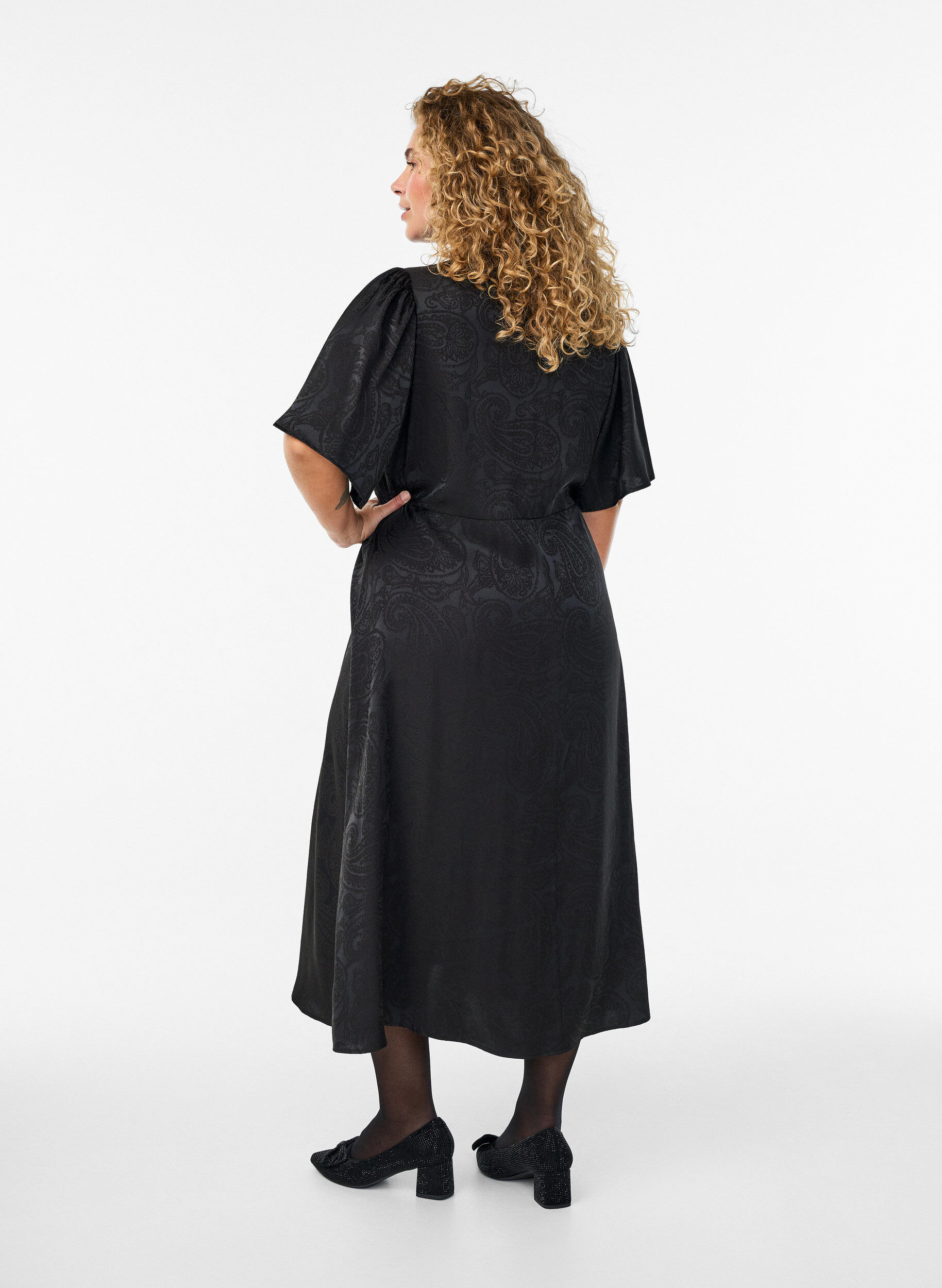 ZizzifashionMidi jacquard dress with paisley pattern and wing sleeves, Black, Model image number 1