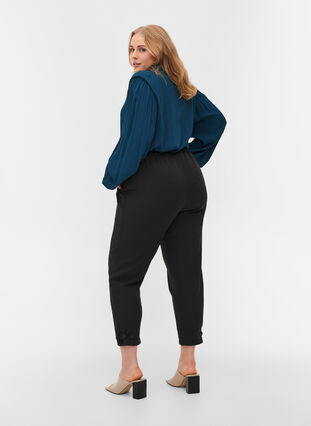 Cropped trousers with creases, Black, Model image number 1