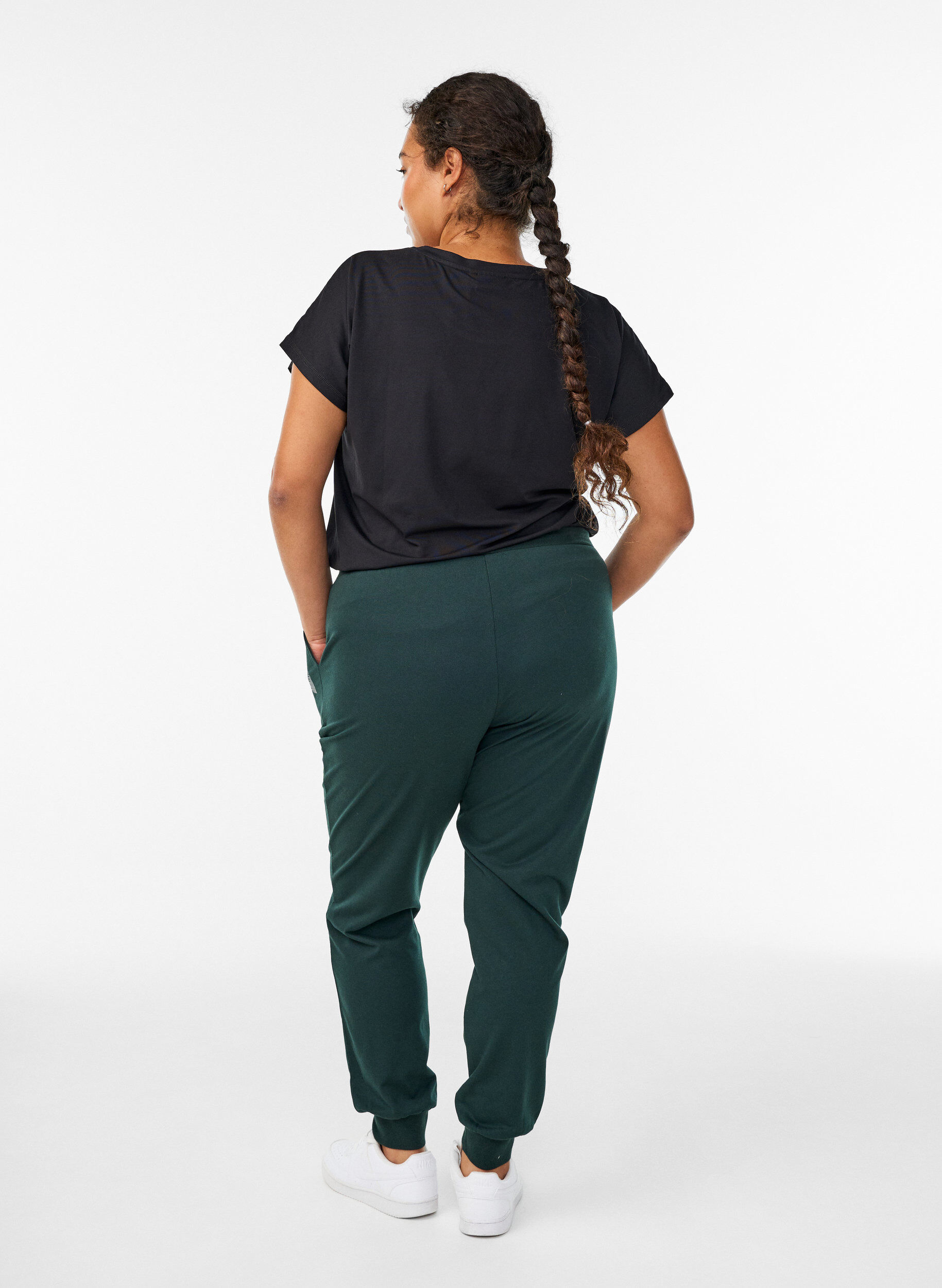Zizzifashion Loose tracksuit trousers with pockets, Green, Model image number 1