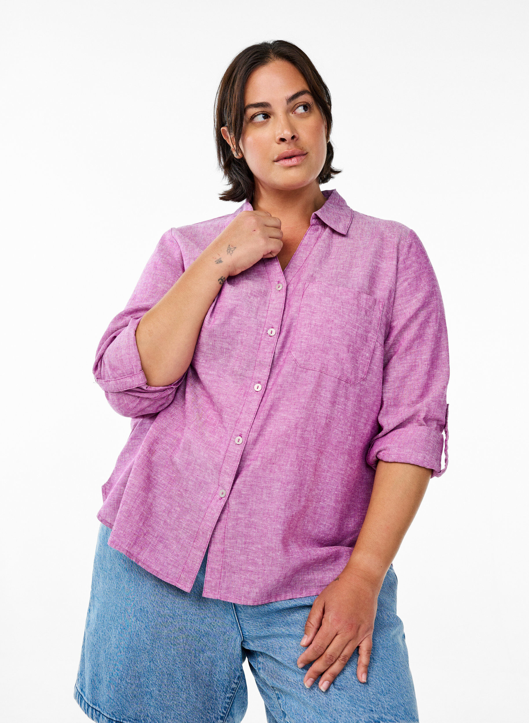 Shirt in linen and viscose with 3/4 sleeves, Purple, Model