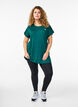 Long training t-shirt, Green, Model image number 1