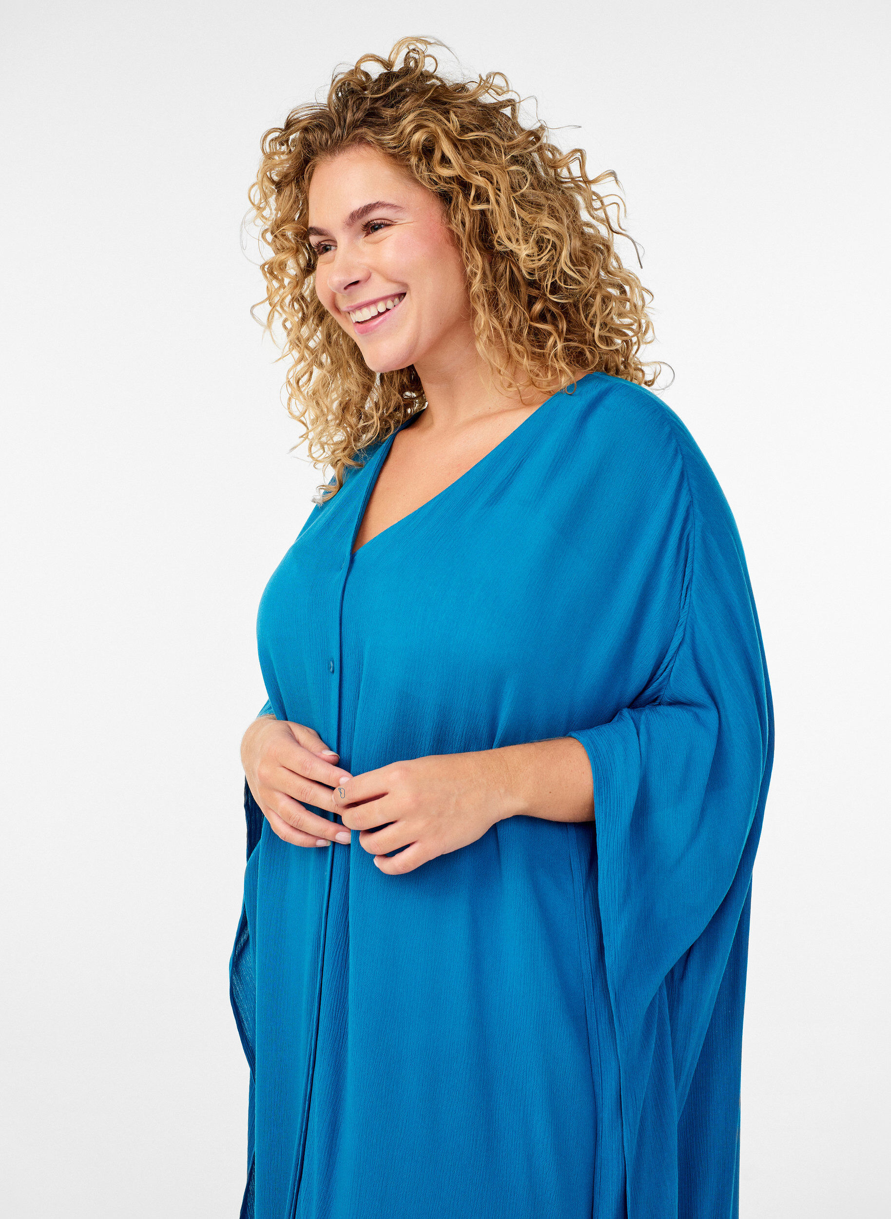 Zizzifashion Kaftan beach dress with buttons, Blue, Model image number 2