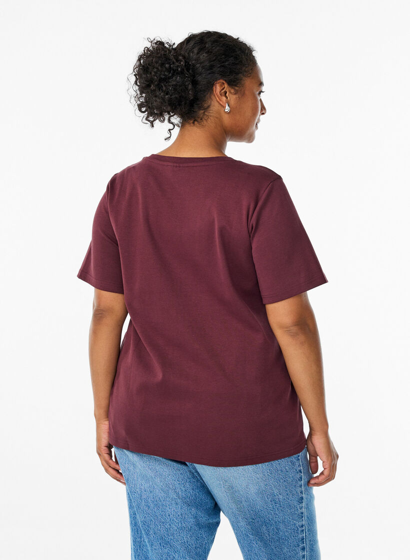 Basic V-neck T-shirt in organic cotton, Dark Bordeaux, Model image number 2