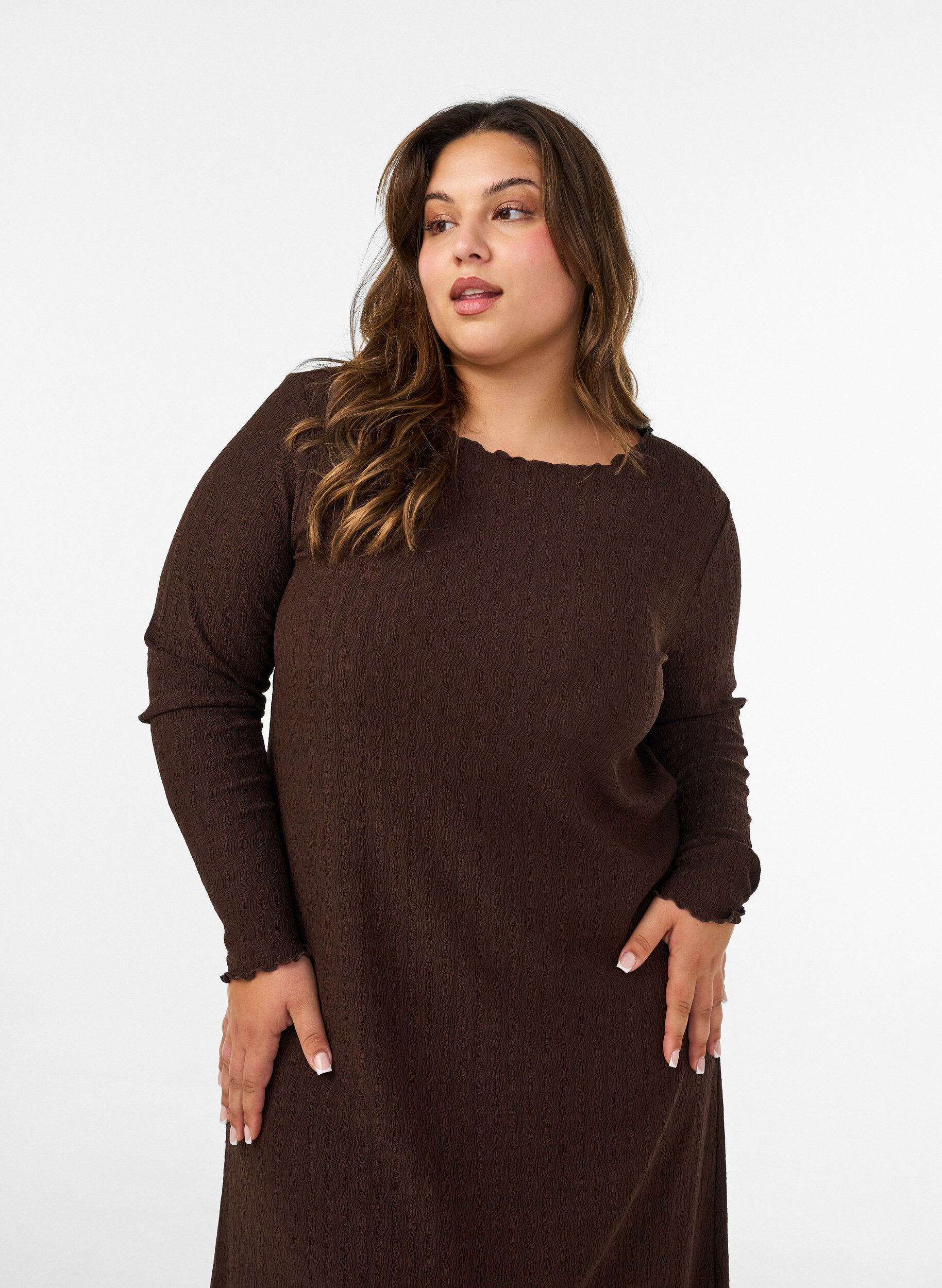 ZizzifashionMidi dress with a wavy texture and long sleeves, Brown, Model image number 3