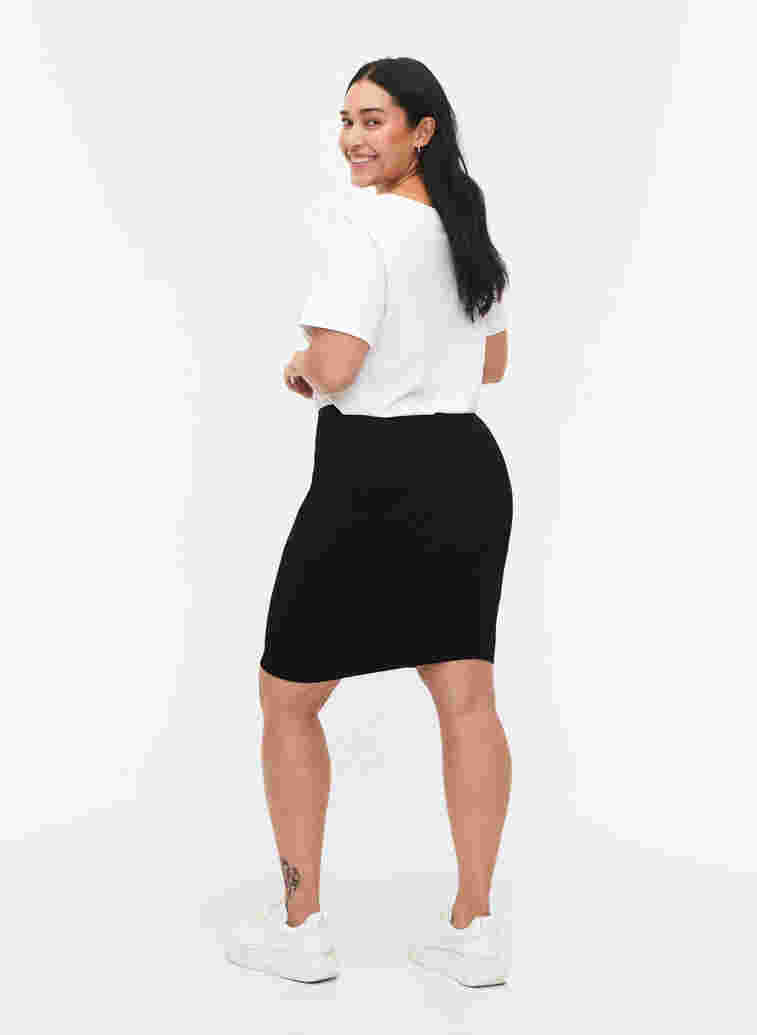 Close-fitting seamless skirt, Black, Model image number 1