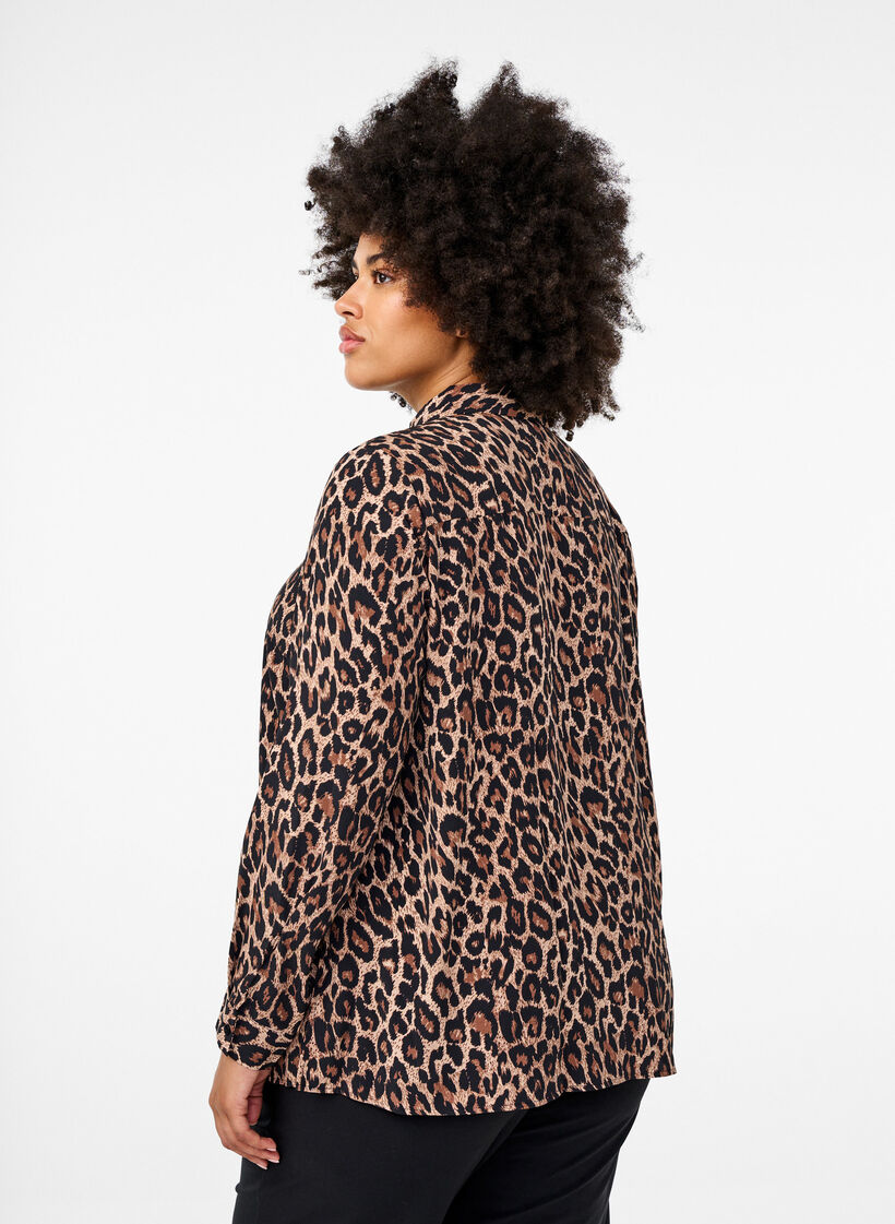 Leopard print shirt, Brown, Model image number 2