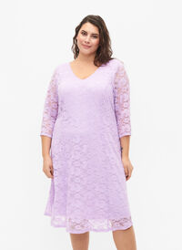Lace dress with 3/4 sleeves, Lavendula, Model