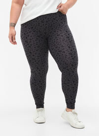 Viscose leggings with leopard print, Grey Leo, Model