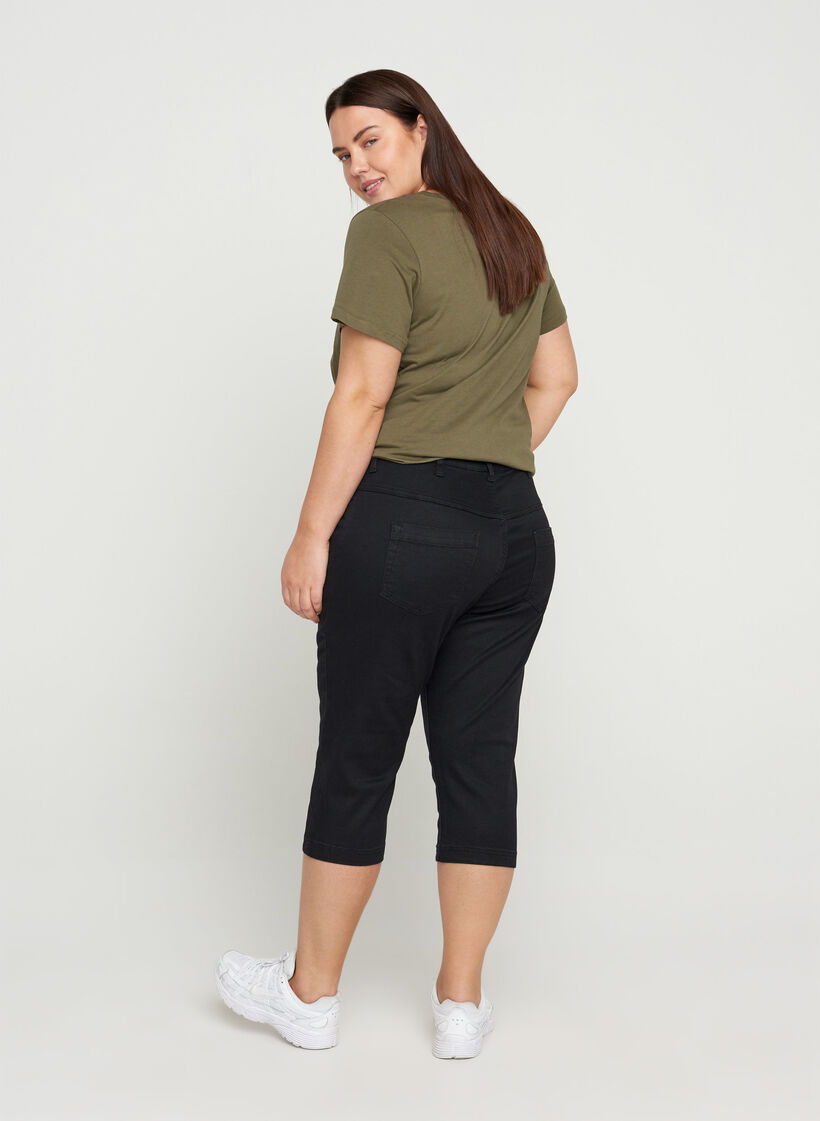 Slim fit Emily capri jeans, Black, Model image number 2