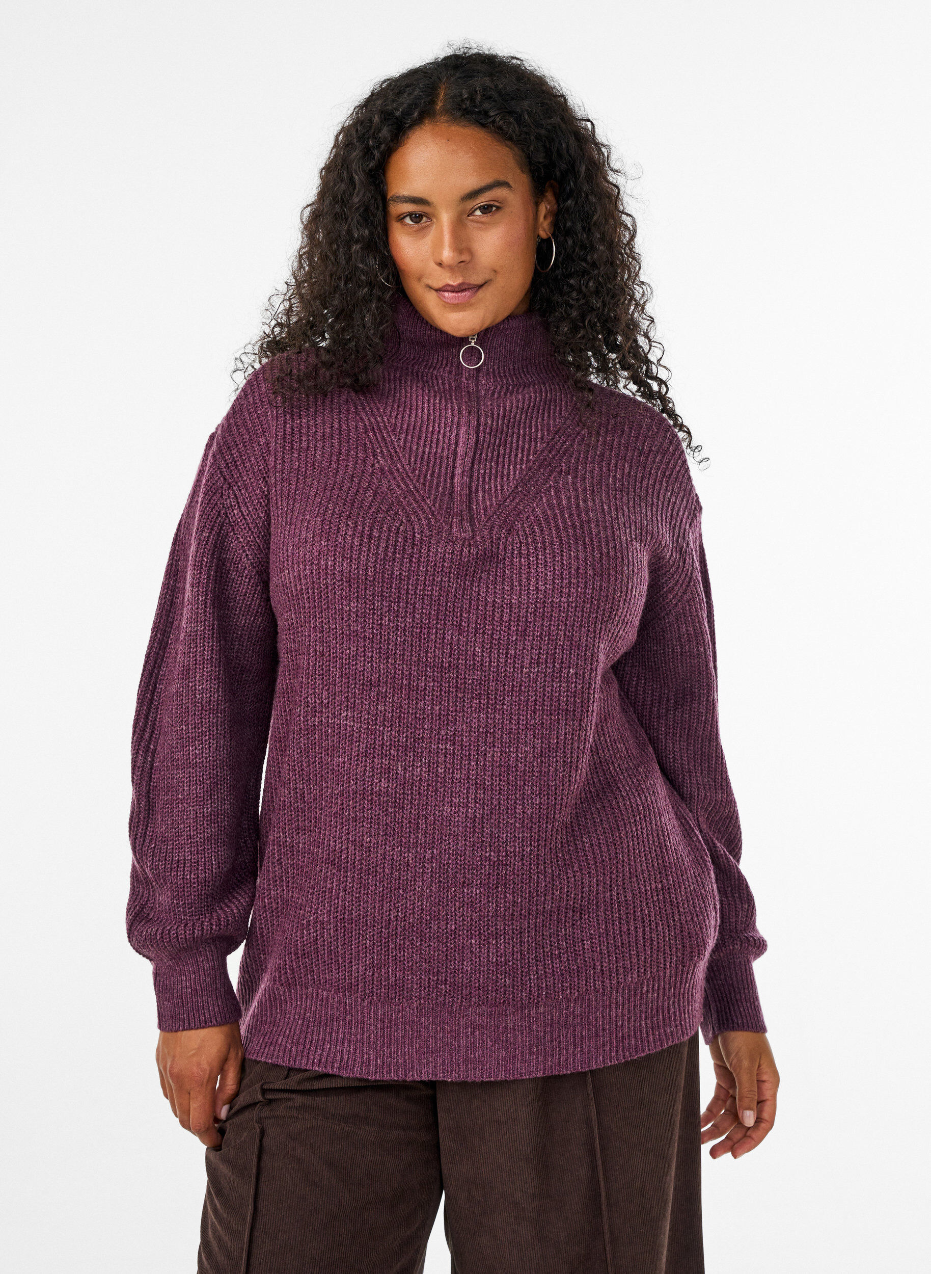 Knitted sweater with high neck and zipper, Purple, Model