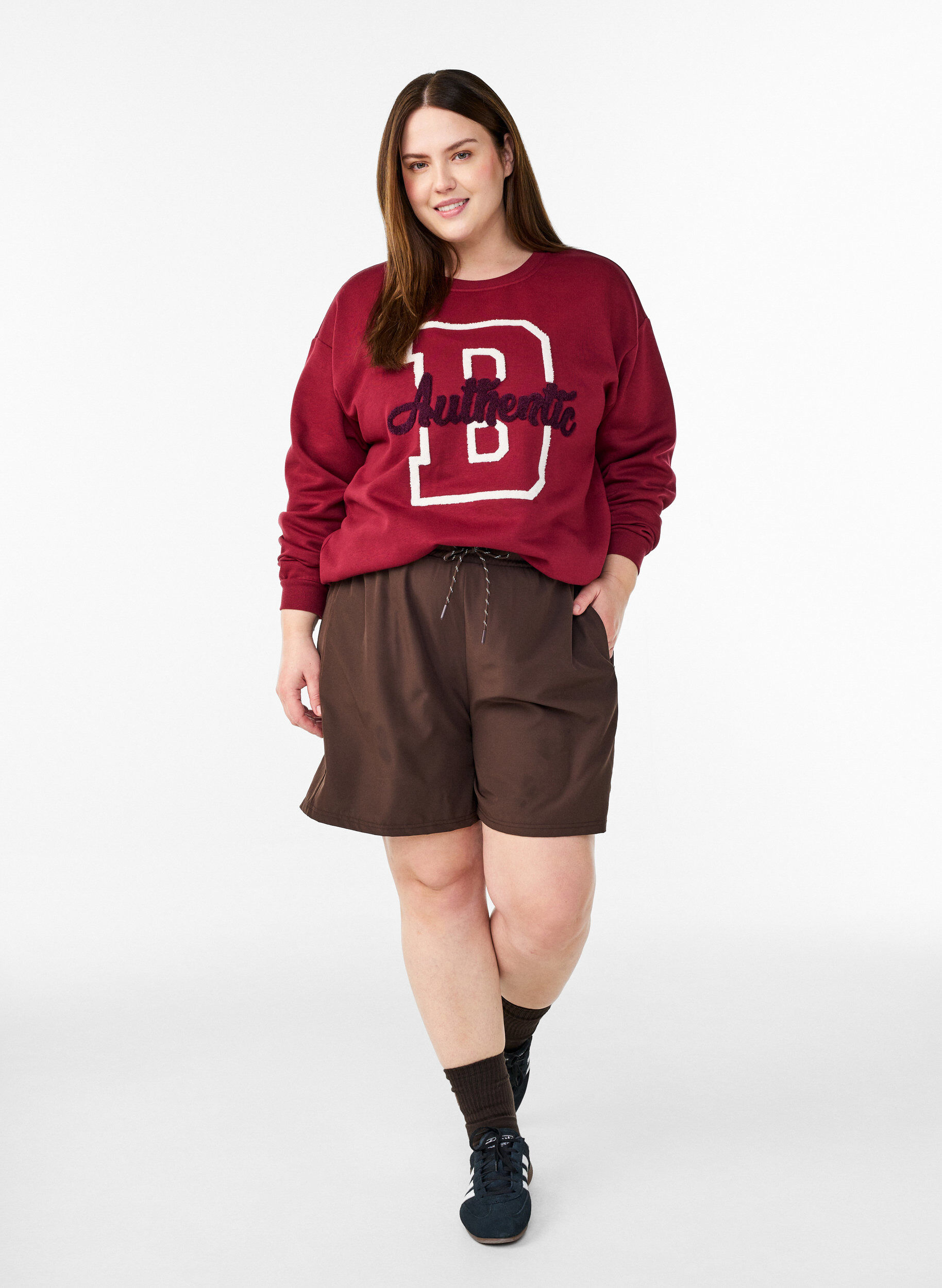 Zizzifashion Sweatshirt with front motif, Dark Bordeaux, Model image number 1