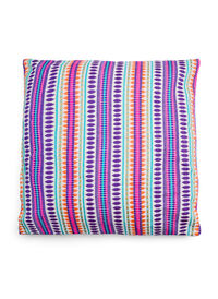 Cushion cover with colourful pattern