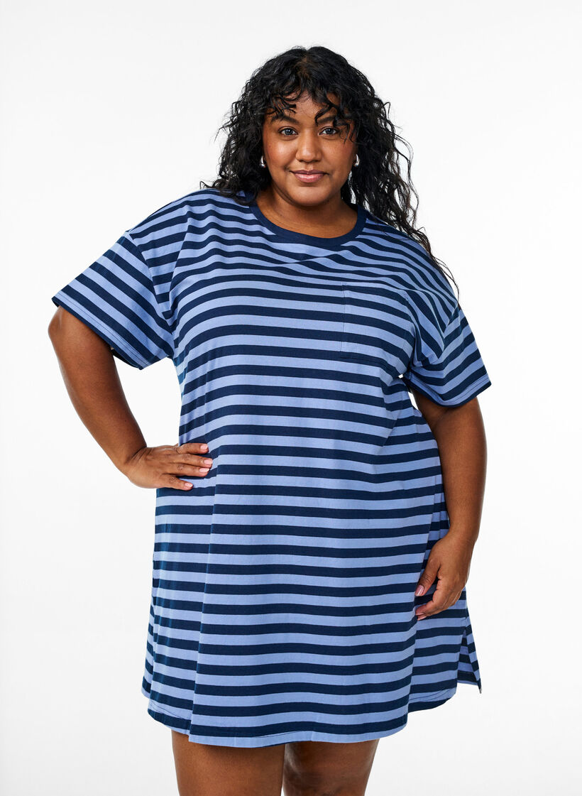 Long night t-shirt in organic cotton with stripes, Blue, Model image number 0