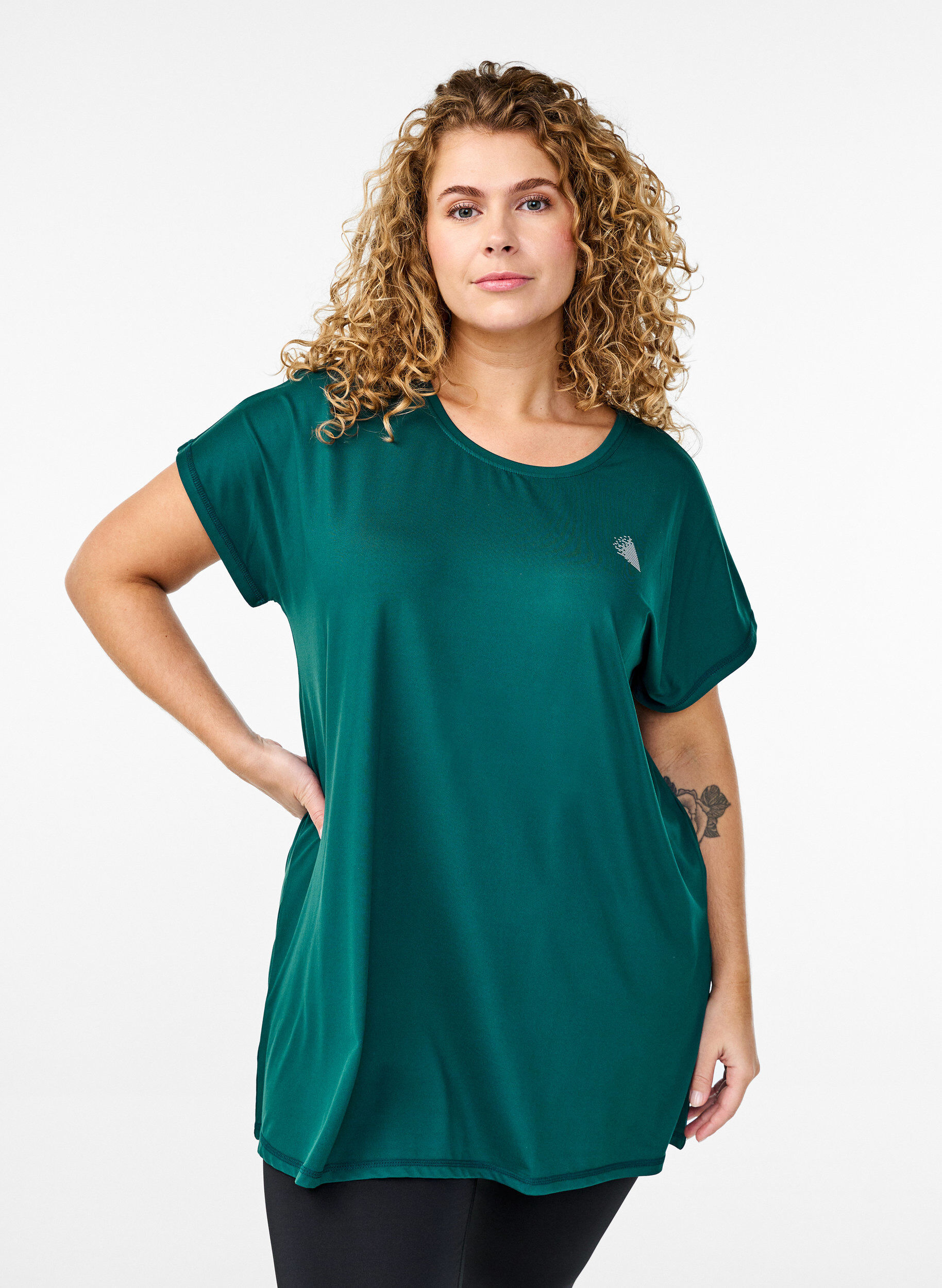 Long workout T-shirt, Green, Model