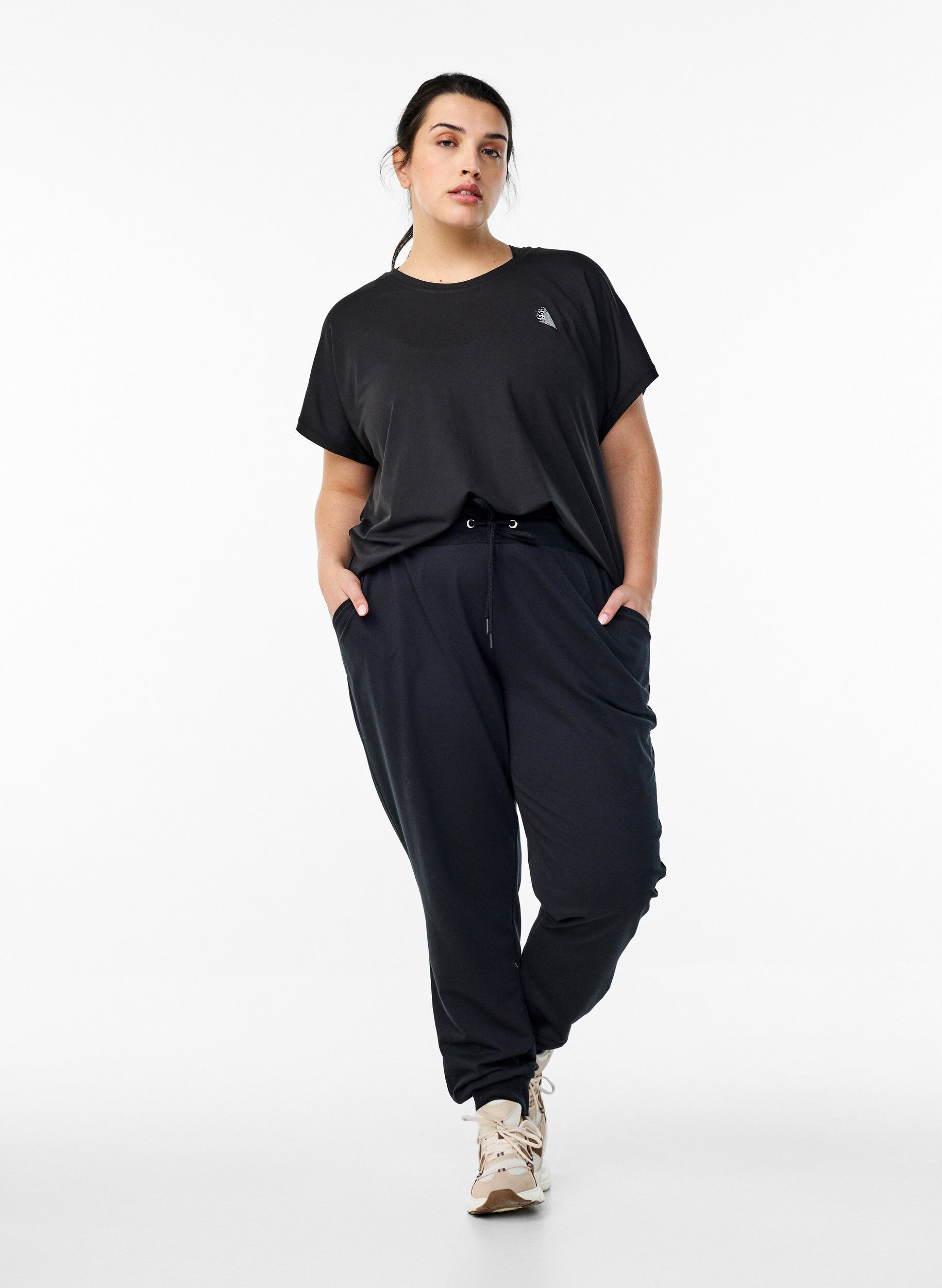 Zizzifashion Loose tracksuit trousers with pockets, Black, Model image number 1