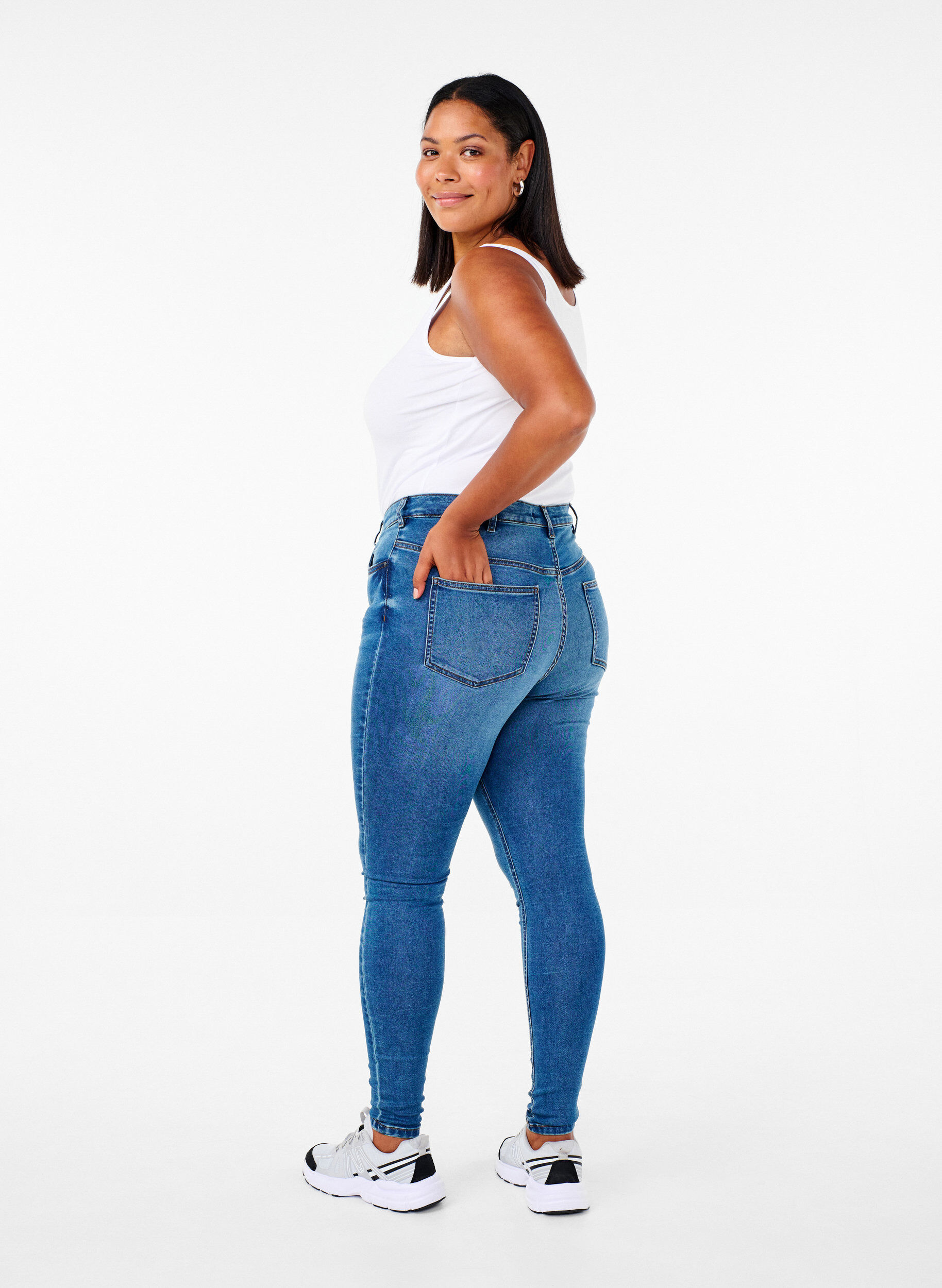 Zizzifashion High-waisted Amy jeans with button closure, Blue Denim, Model image number 1