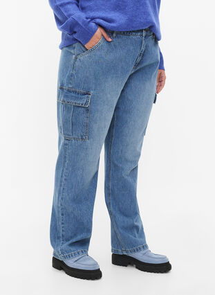 Loose-fitting jeans with cargo pockets, Light blue, Model image number 2