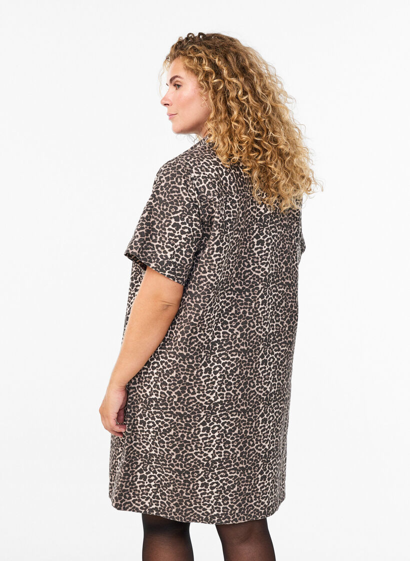 Denim shirt dress with leopard print, Brown, Model image number 2