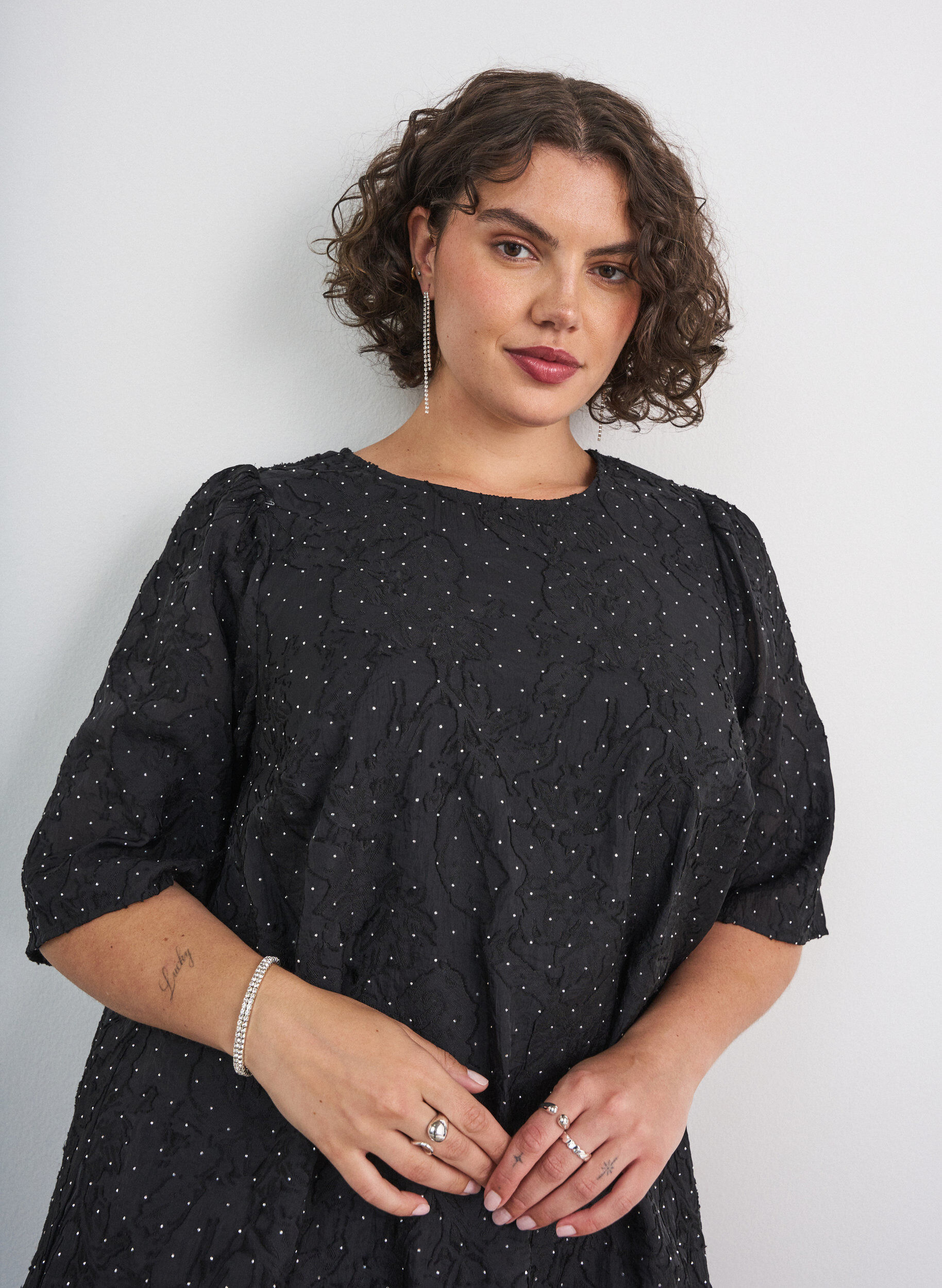 ZizzifashionJacquard dress with sparkly details and puff sleeves, Black, Model image number 3