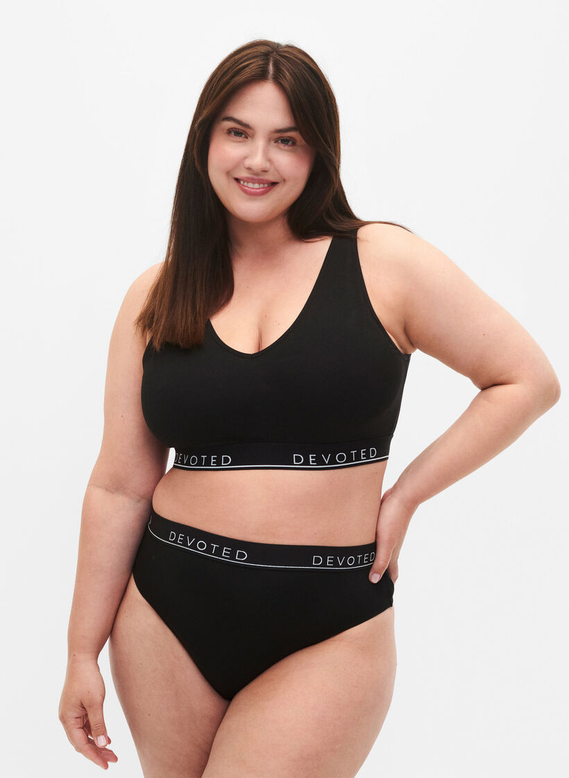 Cotton g-string with a regular waist, Black, Model image number 0