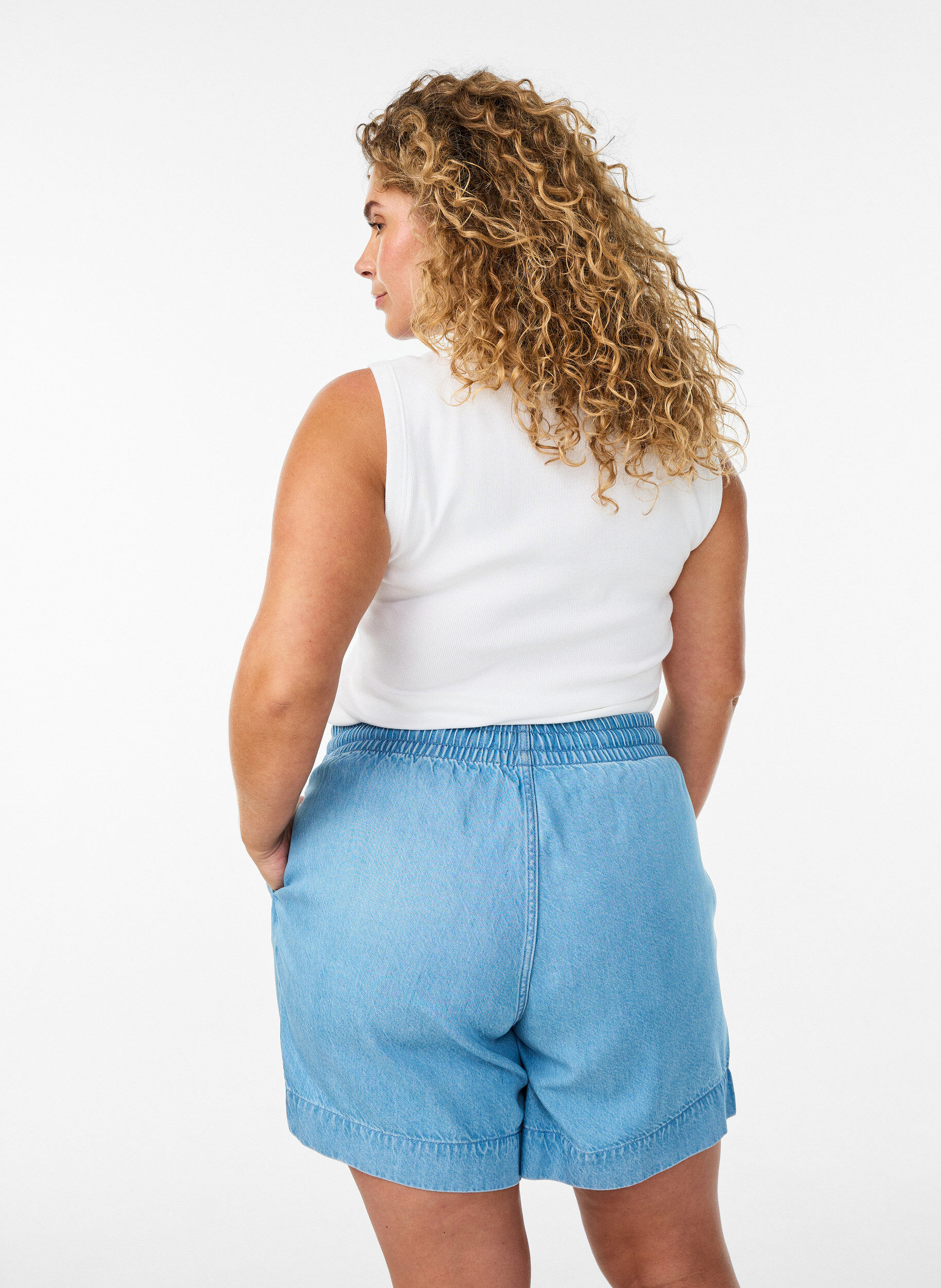 ZizzifashionDenim-look shorts with an elasticated waist and drawstring, Light Blue, Model image number 2
