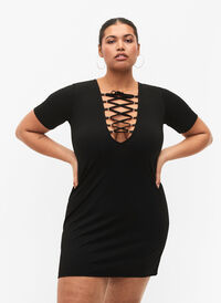 Short dress with v-neck and drawstring-detail, Black, Model