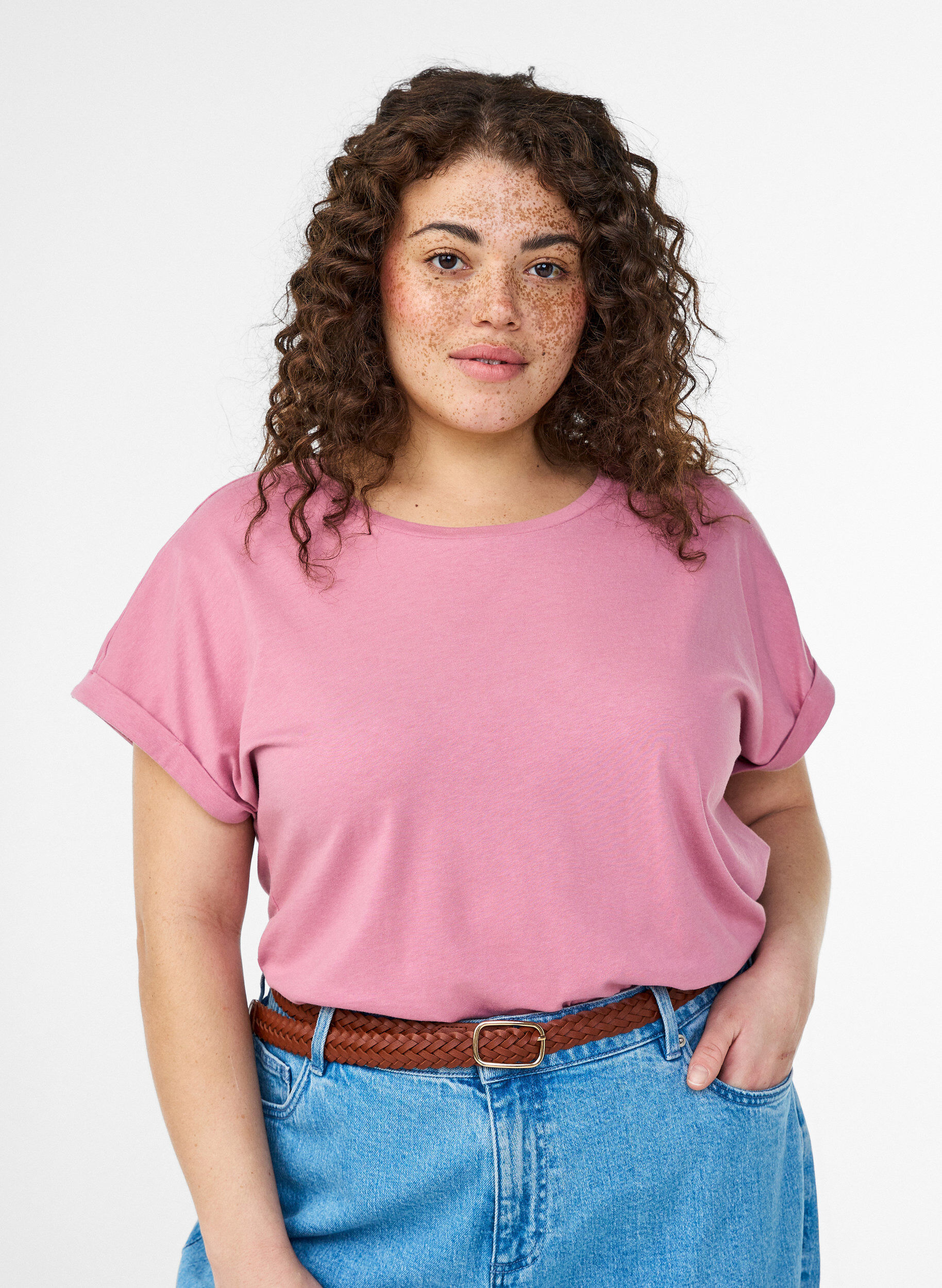 Short-sleeved cotton blend t-shirt, Rose, Model