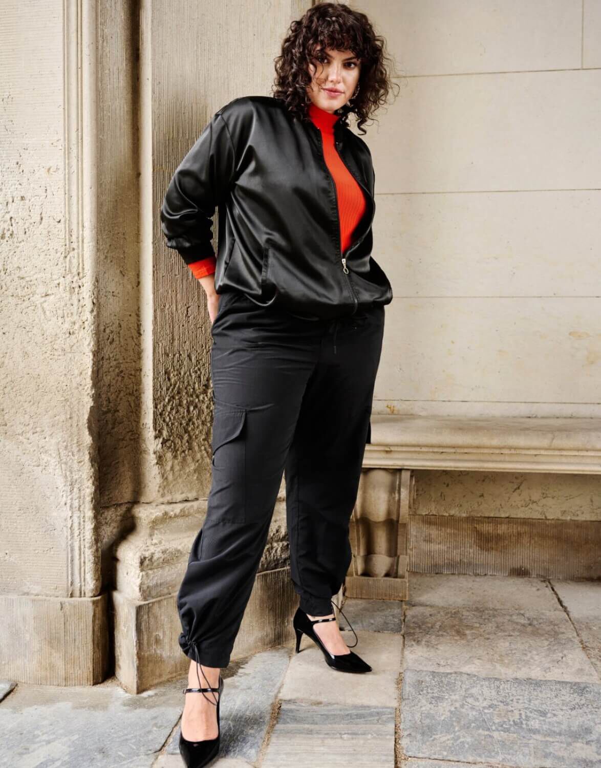 UNSHOU Womens Plus Size Jacket,Solid Casual Lace Long Sleeve Zip Up Jackets Women Short Bomber Coat Casual Outwear 