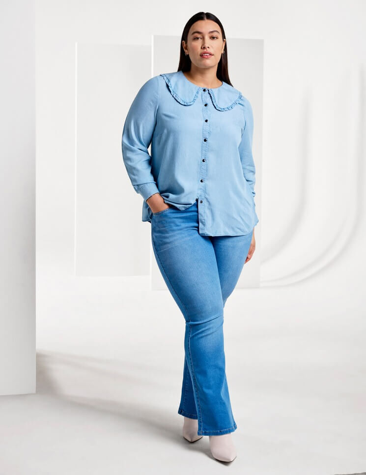 Fashion: Denim: Full of details 