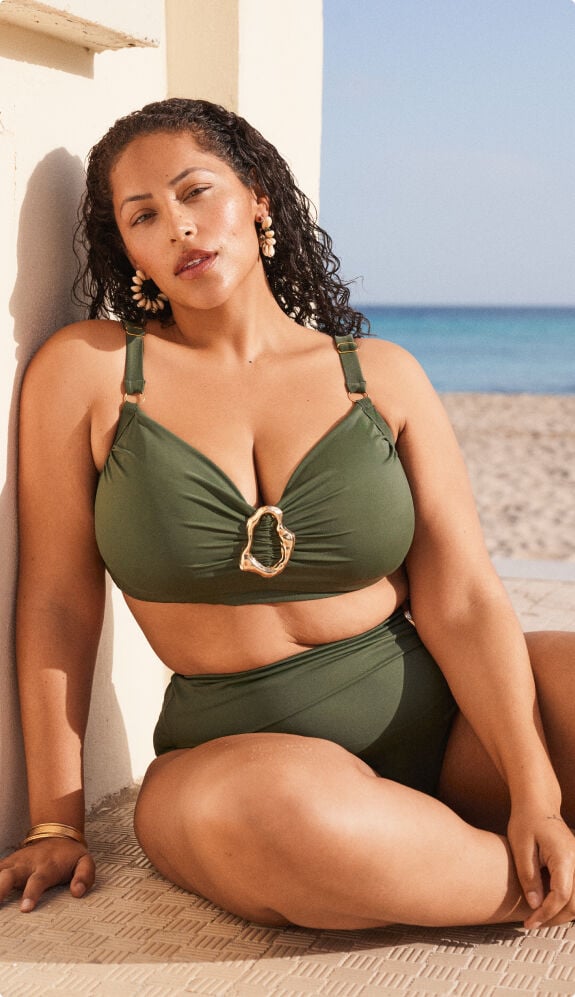  <strong>SWIMWEAR THAT FEELS </strong>