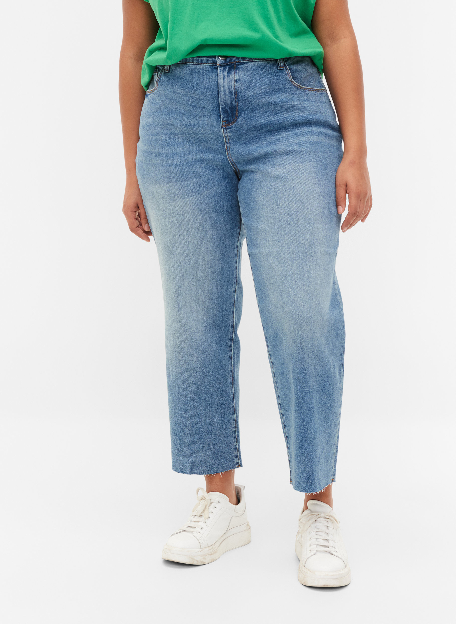 7/8 jeans with raw hems and high waist, Light blue denim, Model image number 3