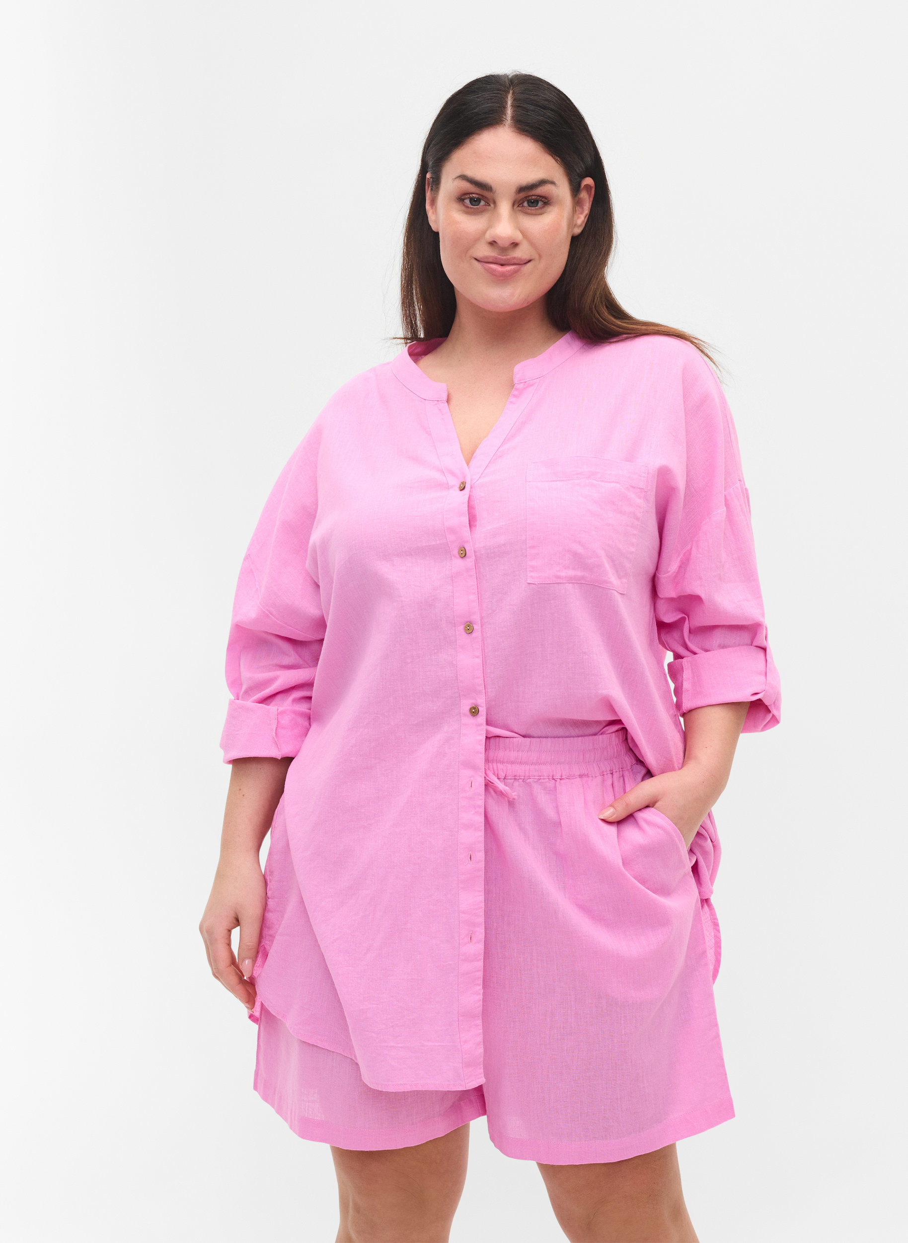 Blouse with 3/4-length sleeves and button closure, Begonia Pink, Model