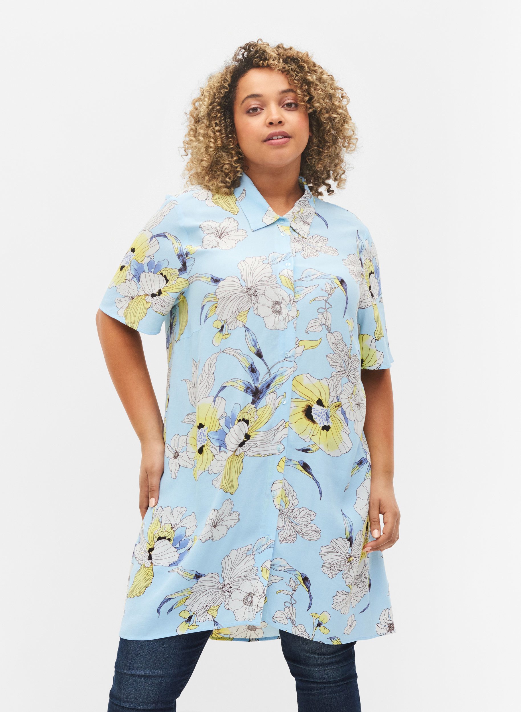 Long viscose shirt with a floral print 