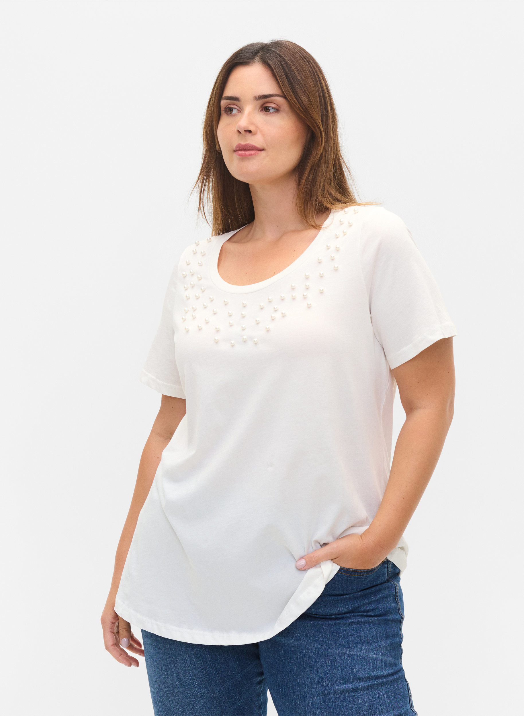 Beaded cotton t-shirt, Warm Off-white, Model