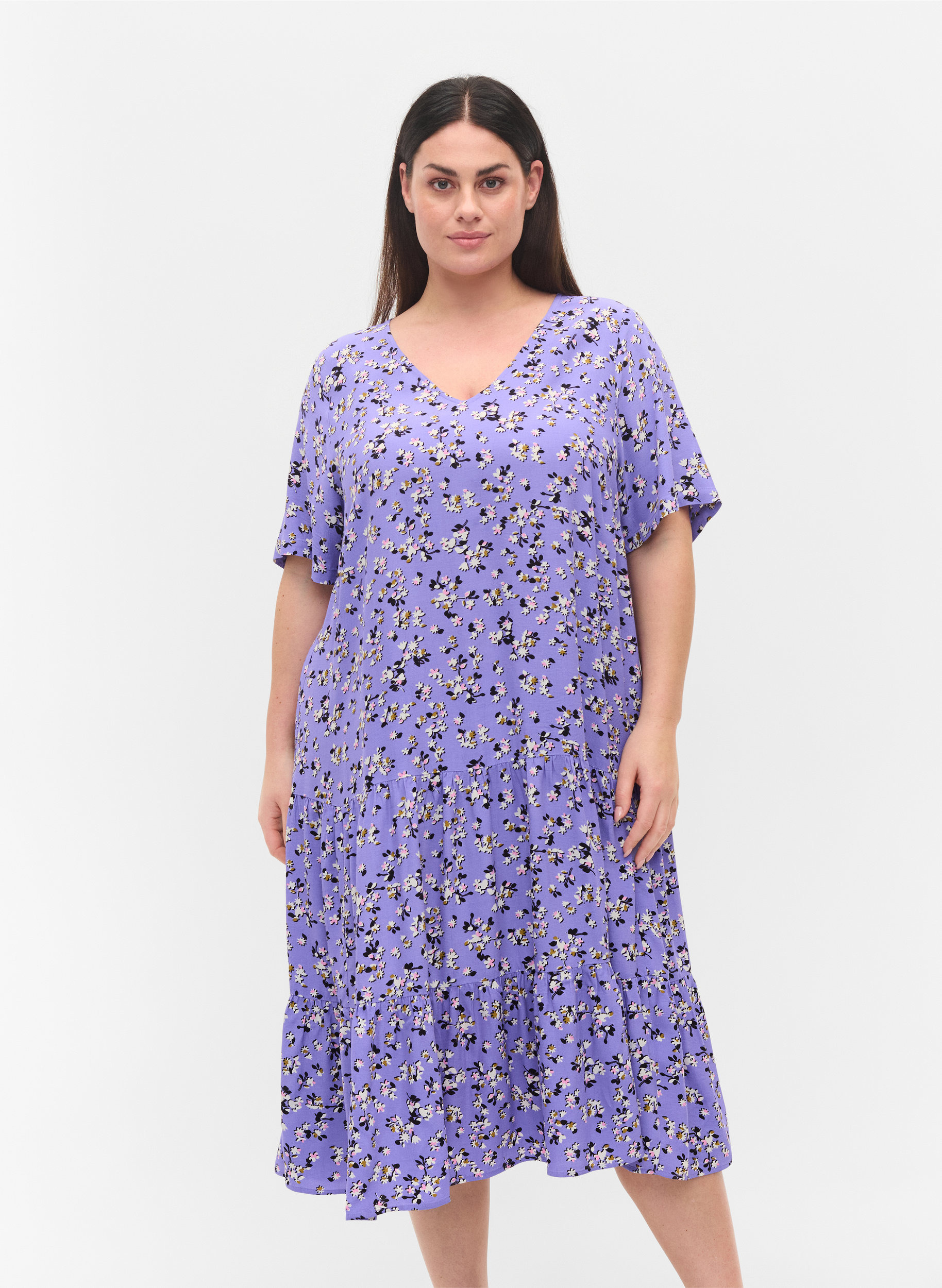 Short sleeved viscose midi dress with floral print, Lilac Flower Print, Model