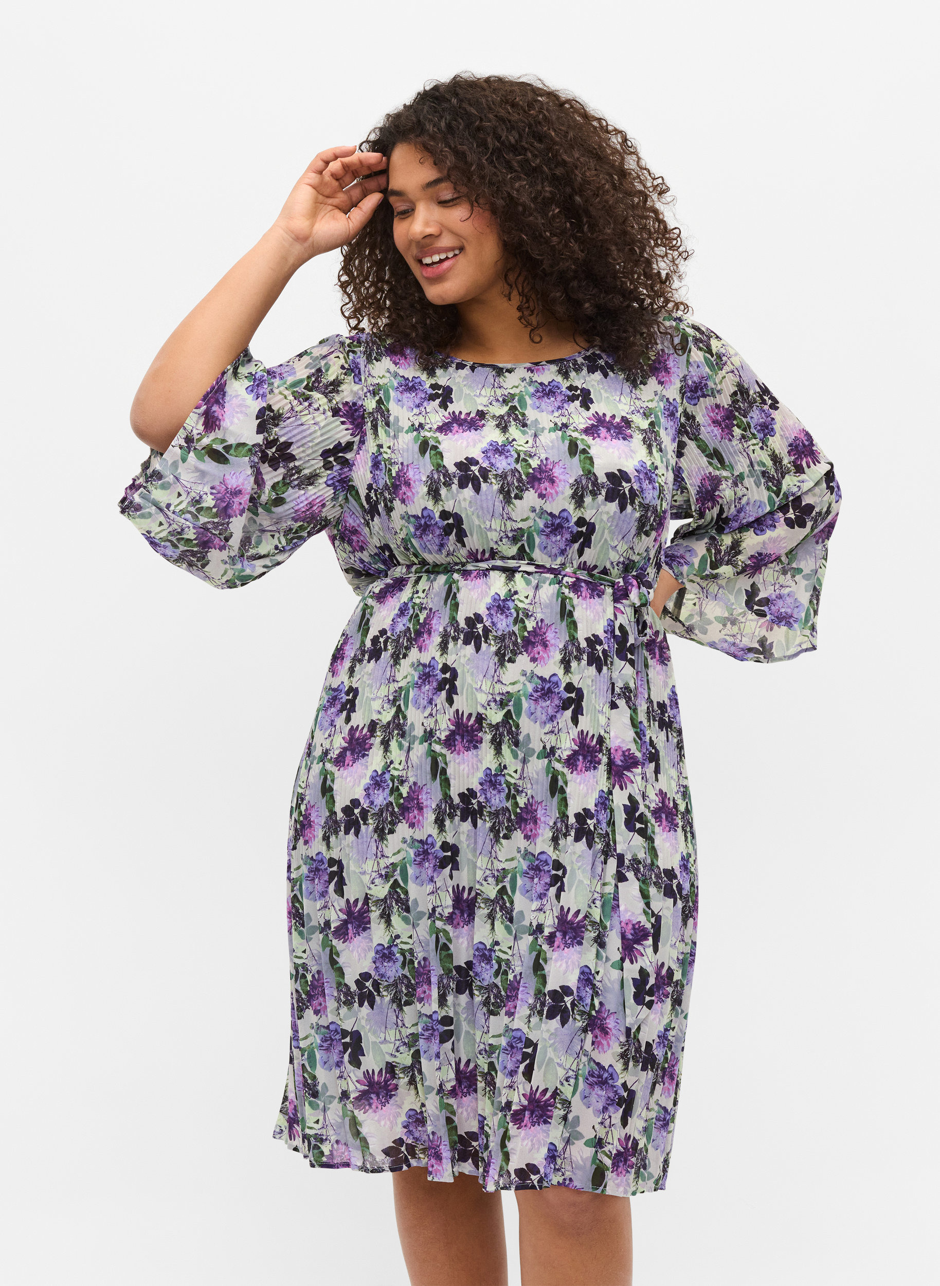 Printed pleated dress with tie string, Purple Flower Mix, Model image number 0