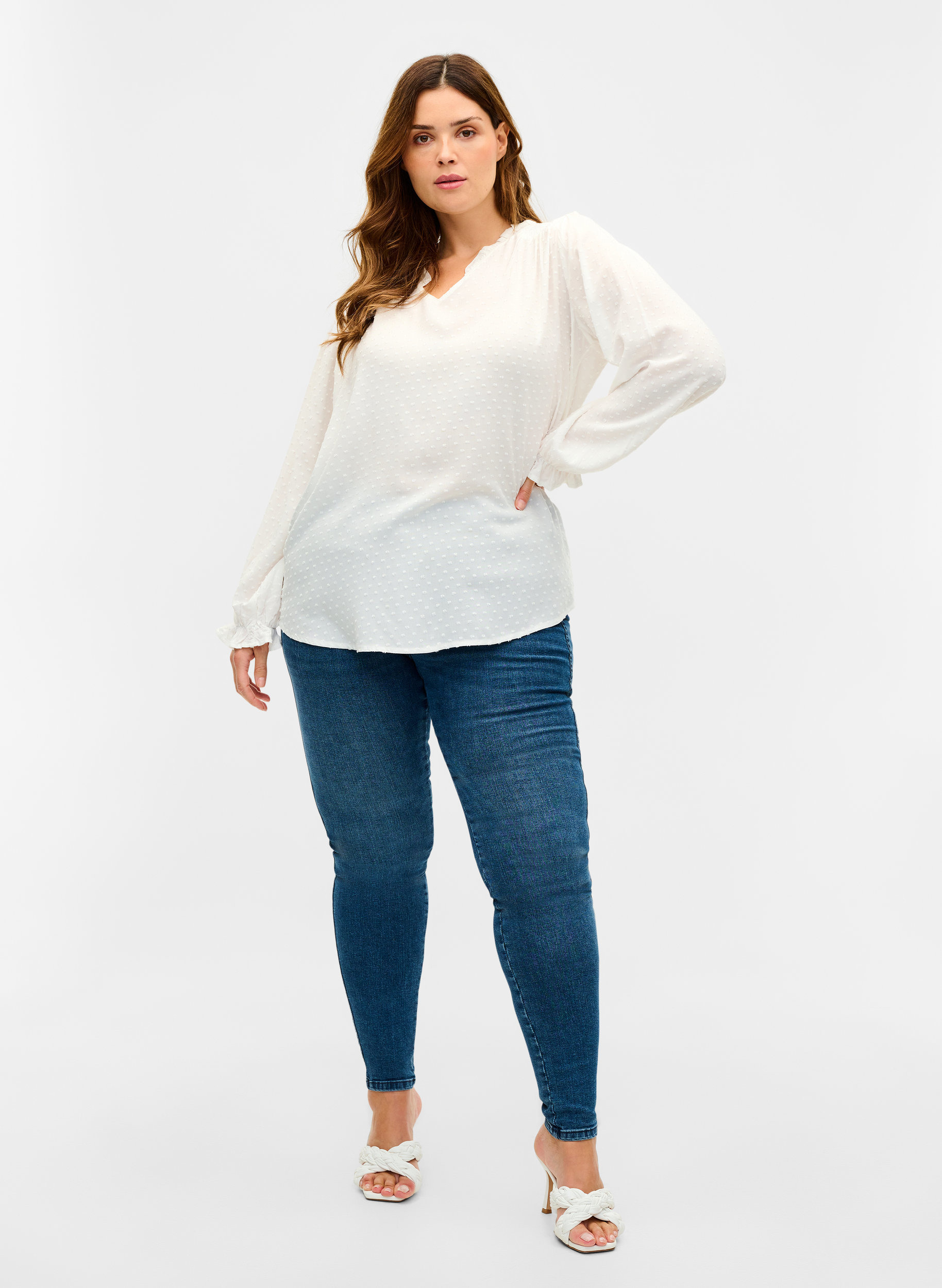 Long-sleeved blouse with smock and 