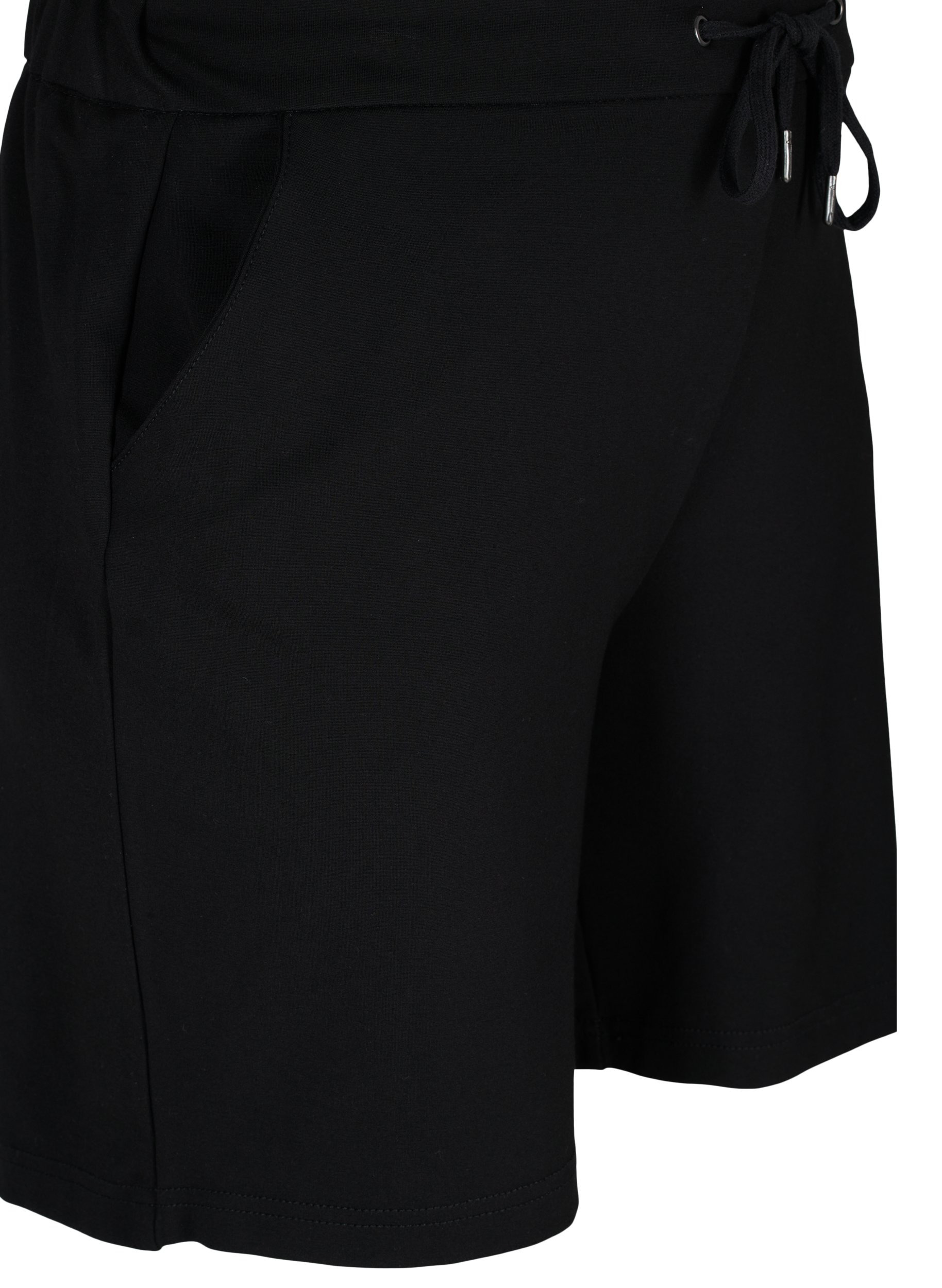 Loose shorts with drawstring and 