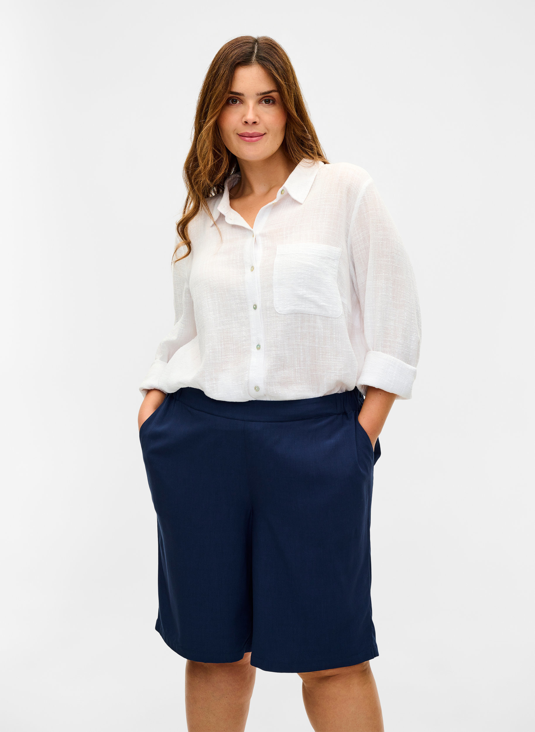 Viscose Bermuda shorts with pockets 