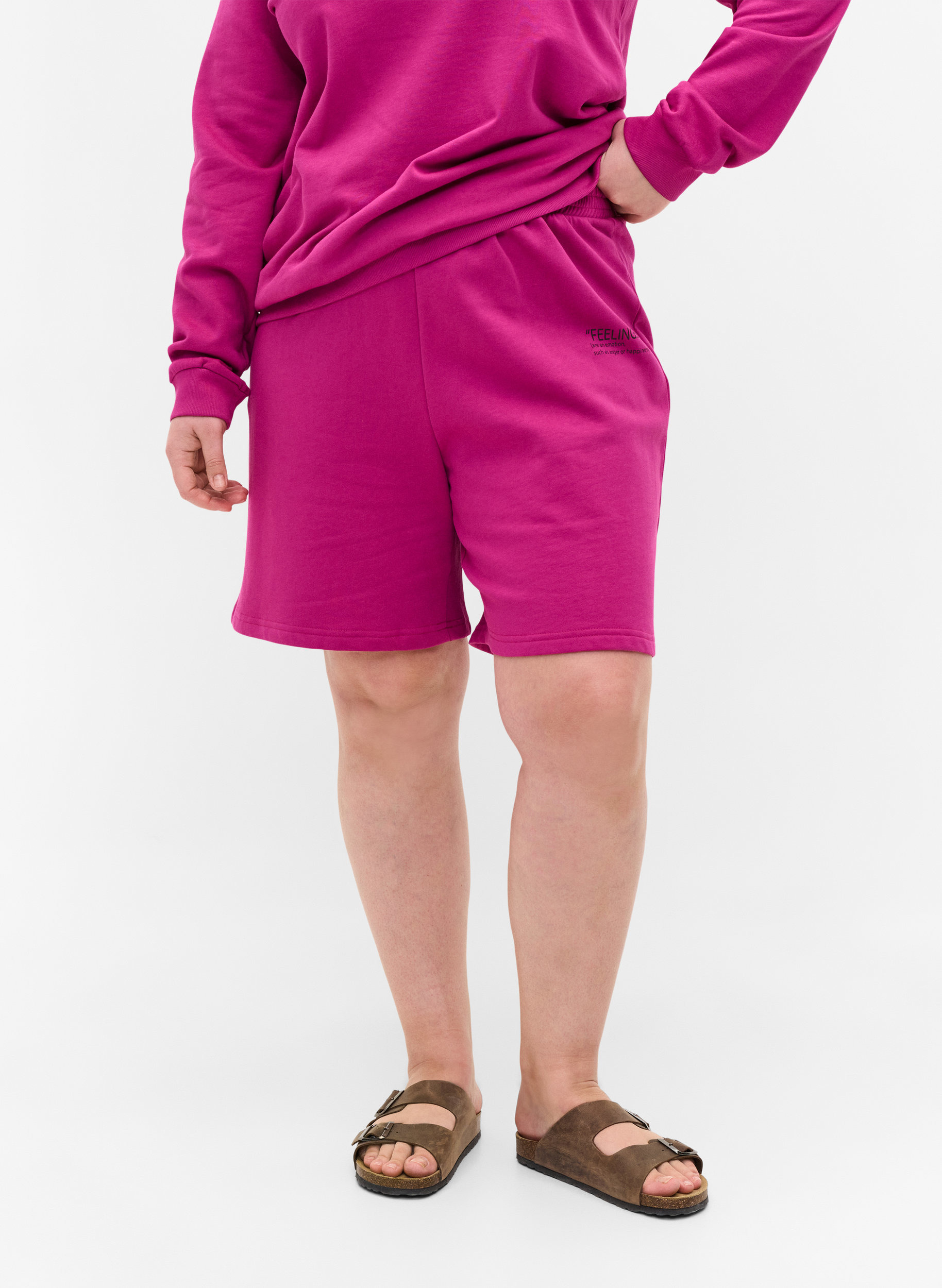 Sweat shorts with text print - Purple 