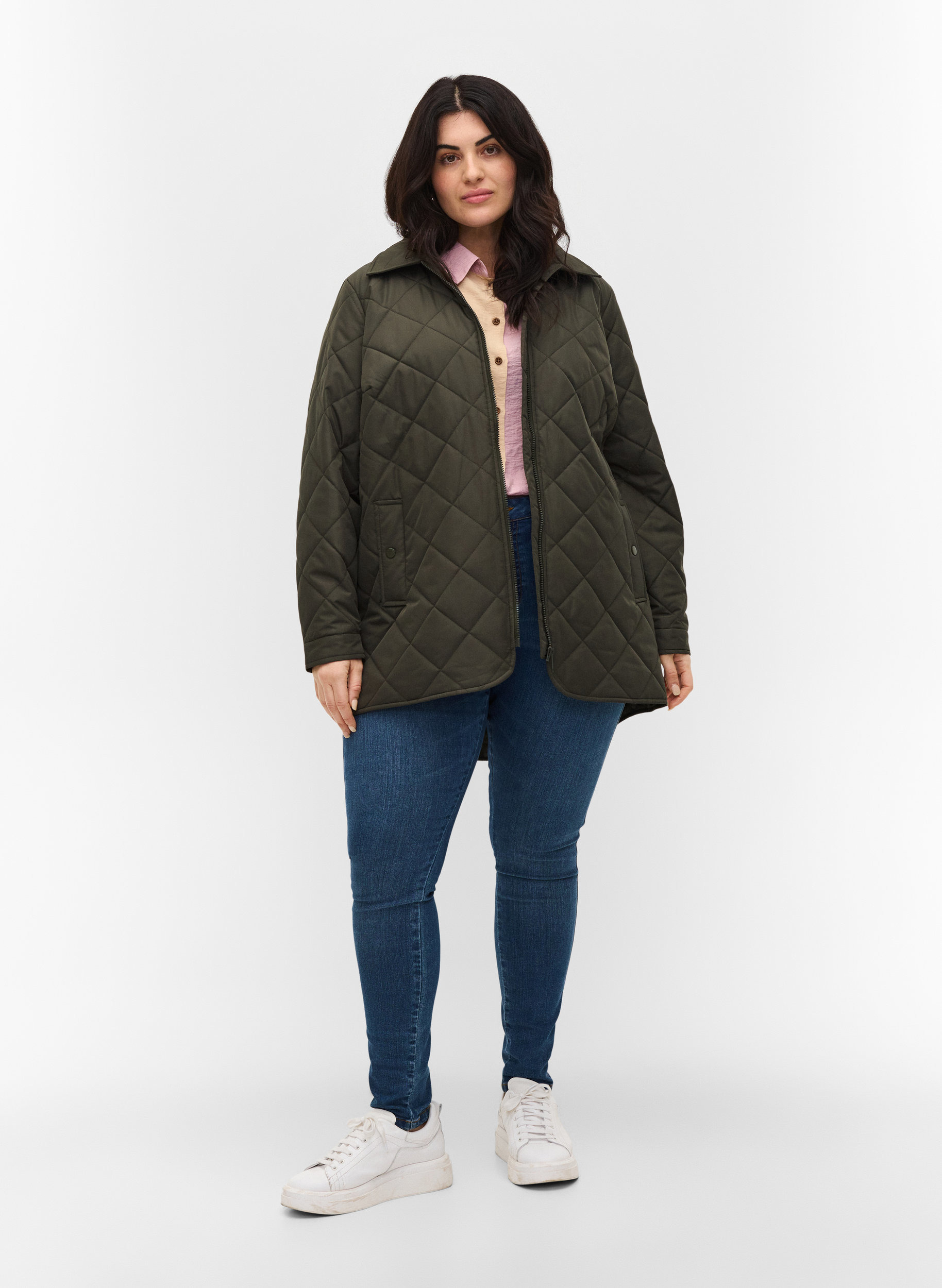 Short quilted jacket with collar, Forest Night, Model image number 2