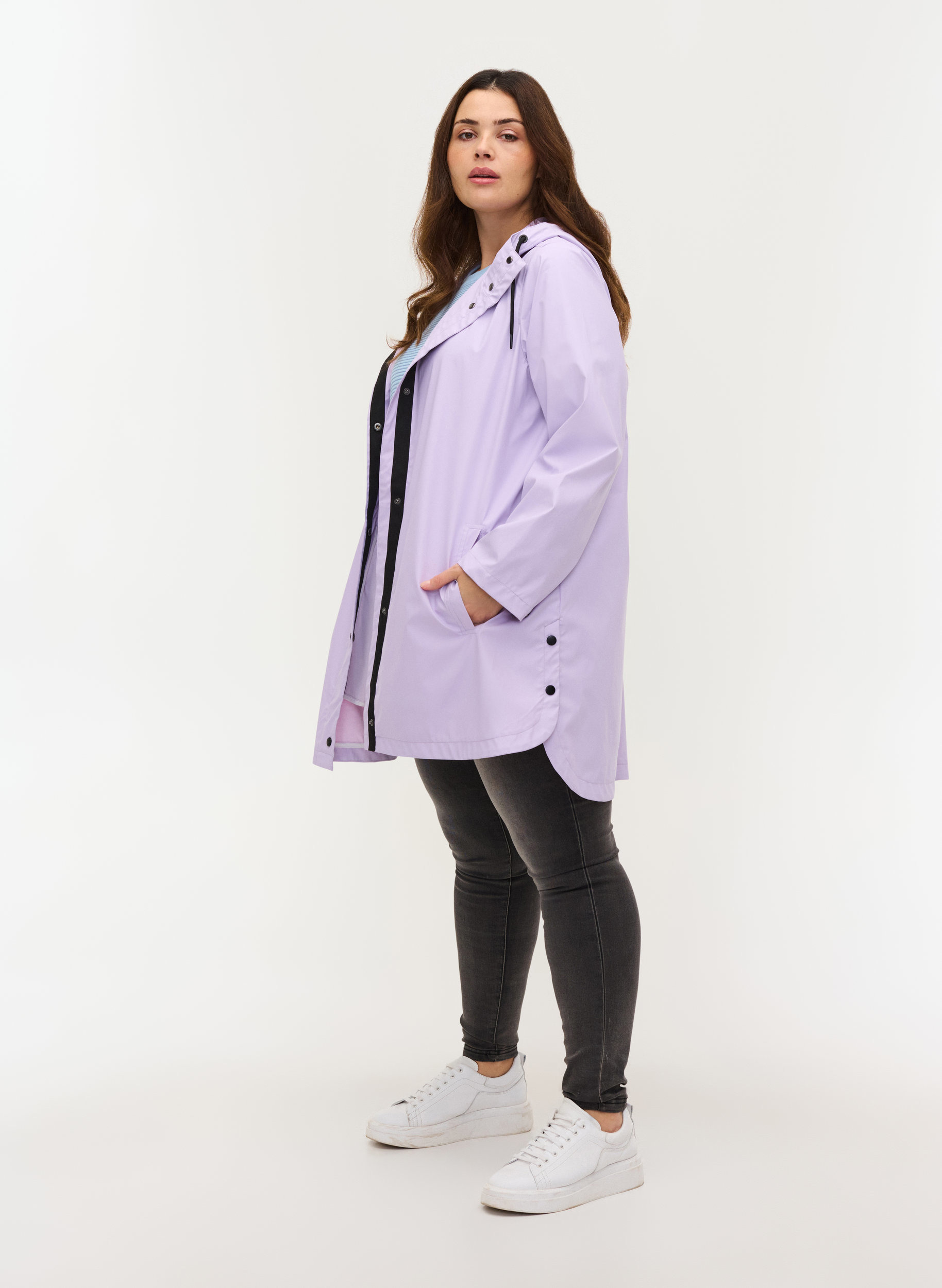 Rain coat with a hood and pockets, Pastel Lilac, Model image number 3