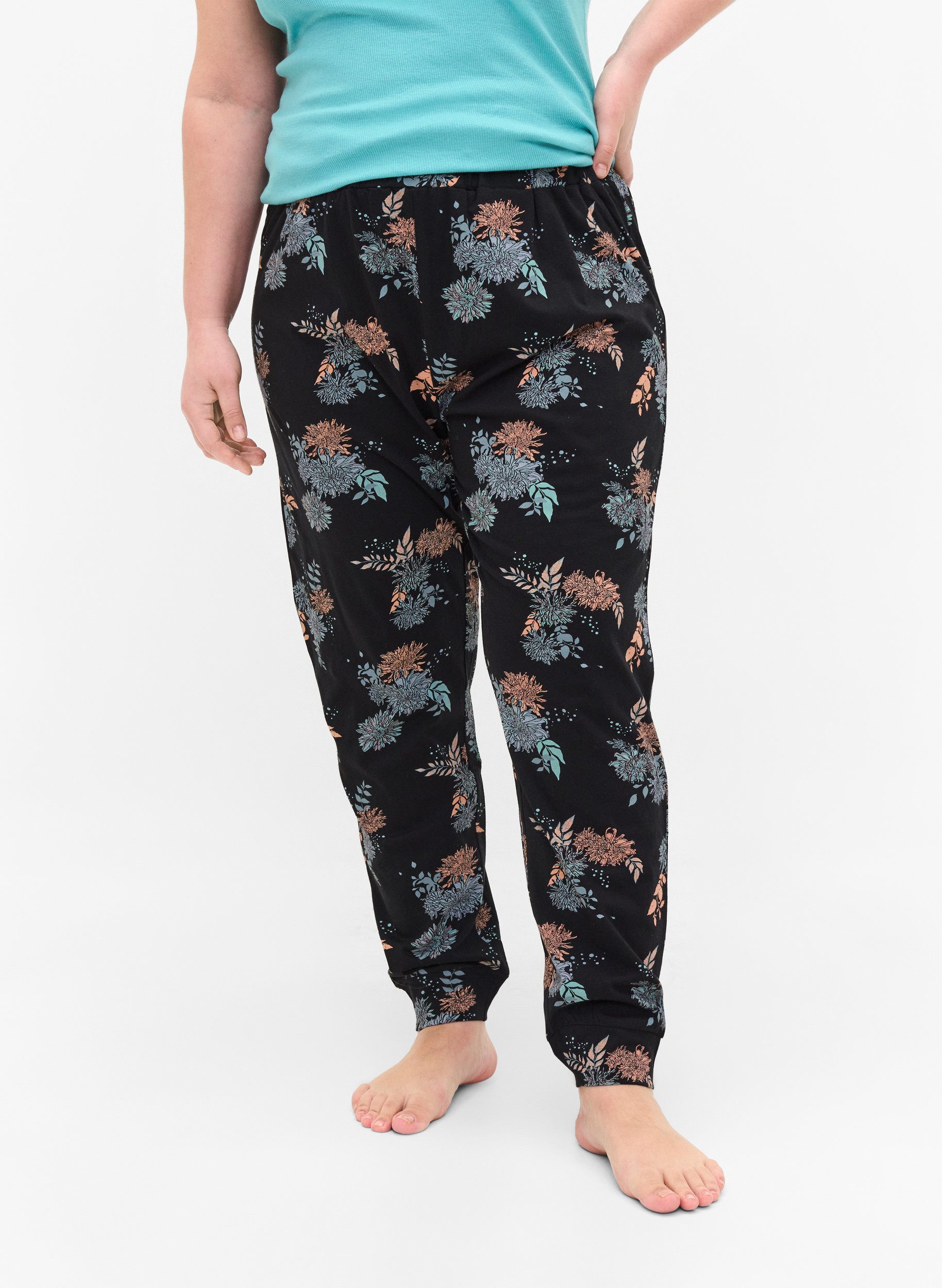 Cotton night trousers with floral print 