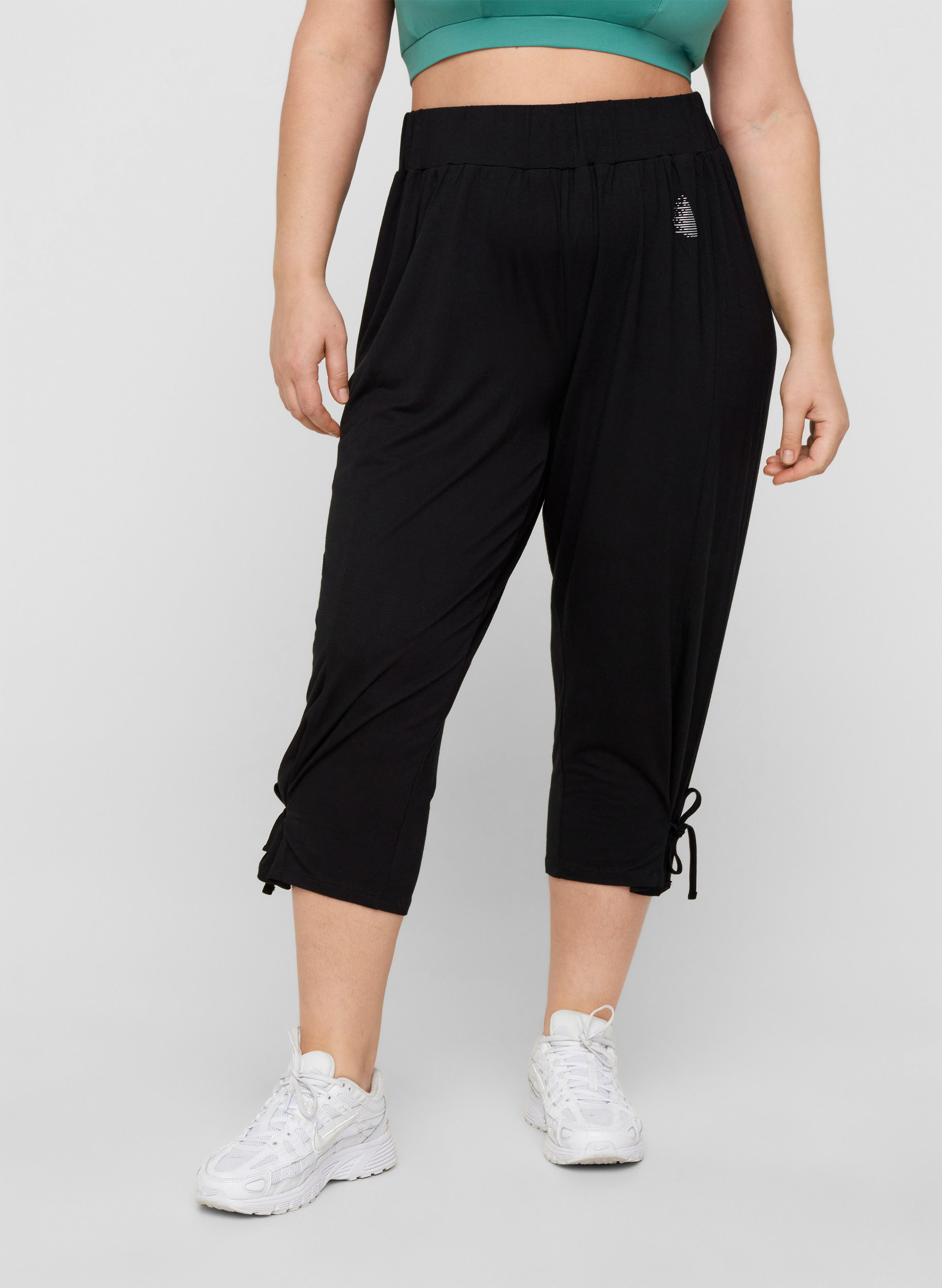 Loose exercise capris in viscose 