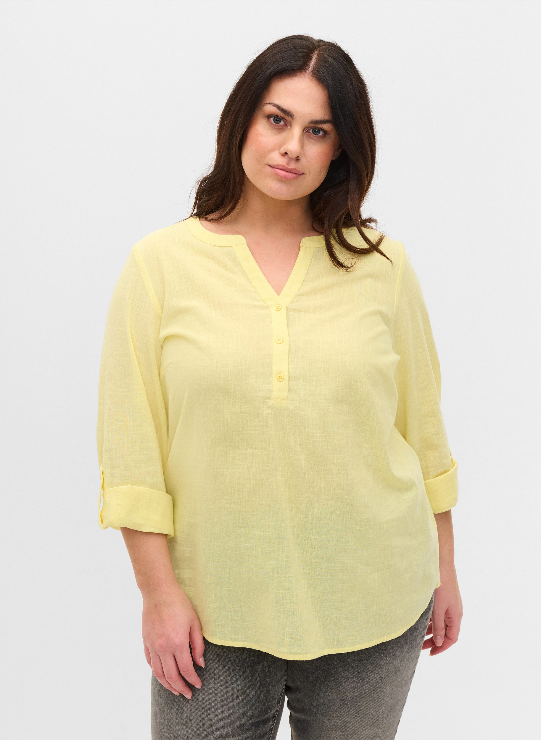 Shirt blouse in cotton with a v-neck 